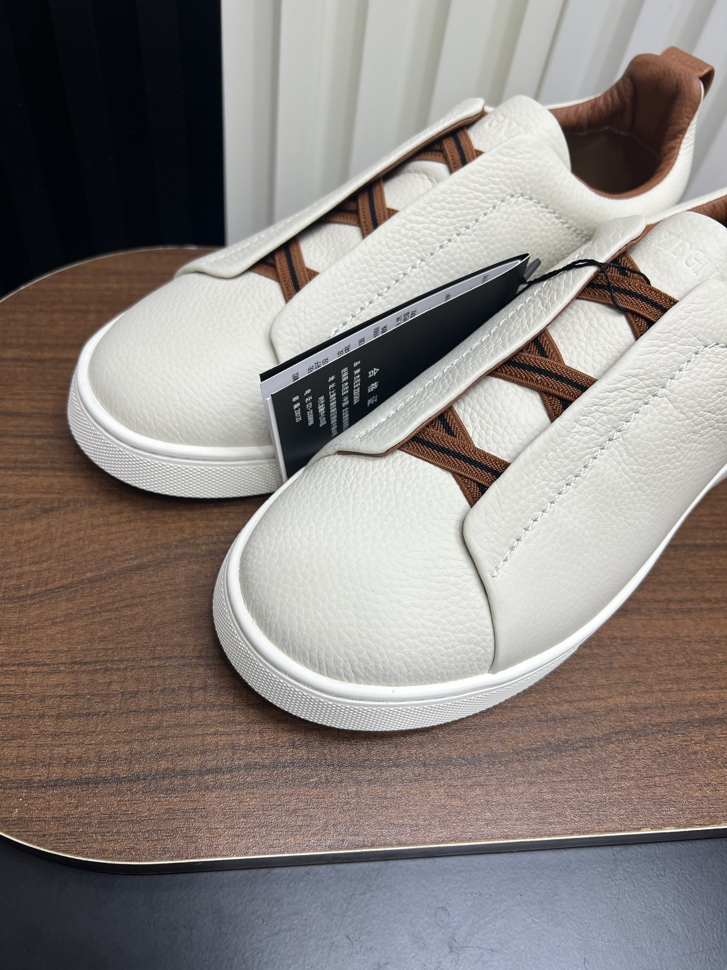 Men's Leather Slip On Sneakers, Elastic Strap No Laces Casual Walking Shoes, Fashion Low Top Flat Comfort Daily Shoes