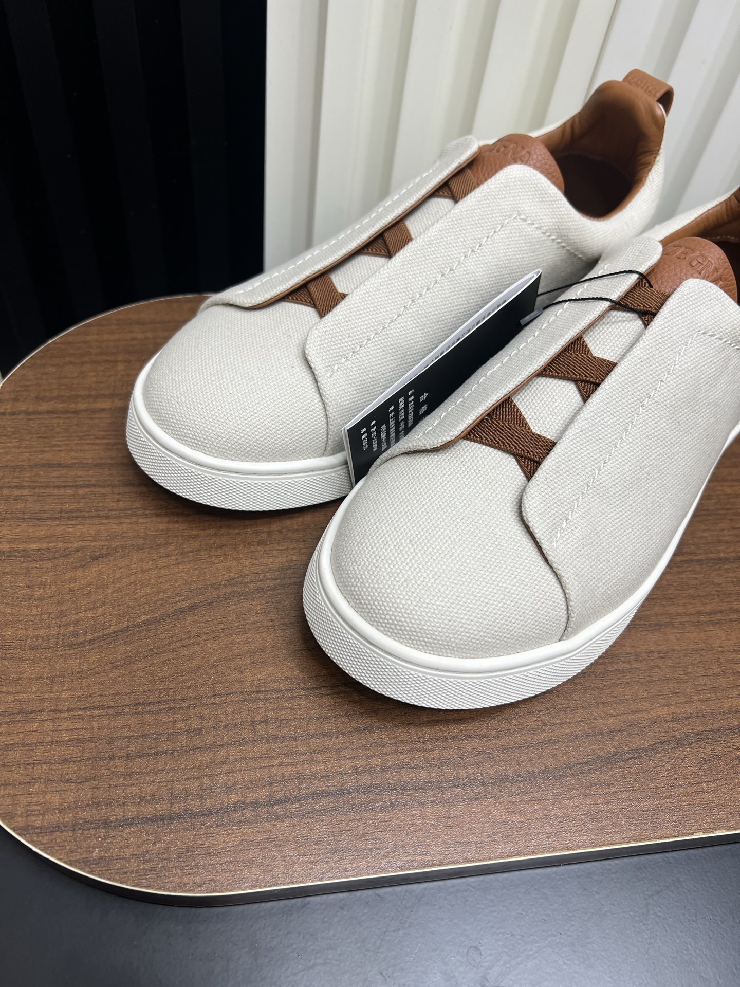 Men Slip-On Canvas Casual Shoes White Brown Laceless Walking Sneakers