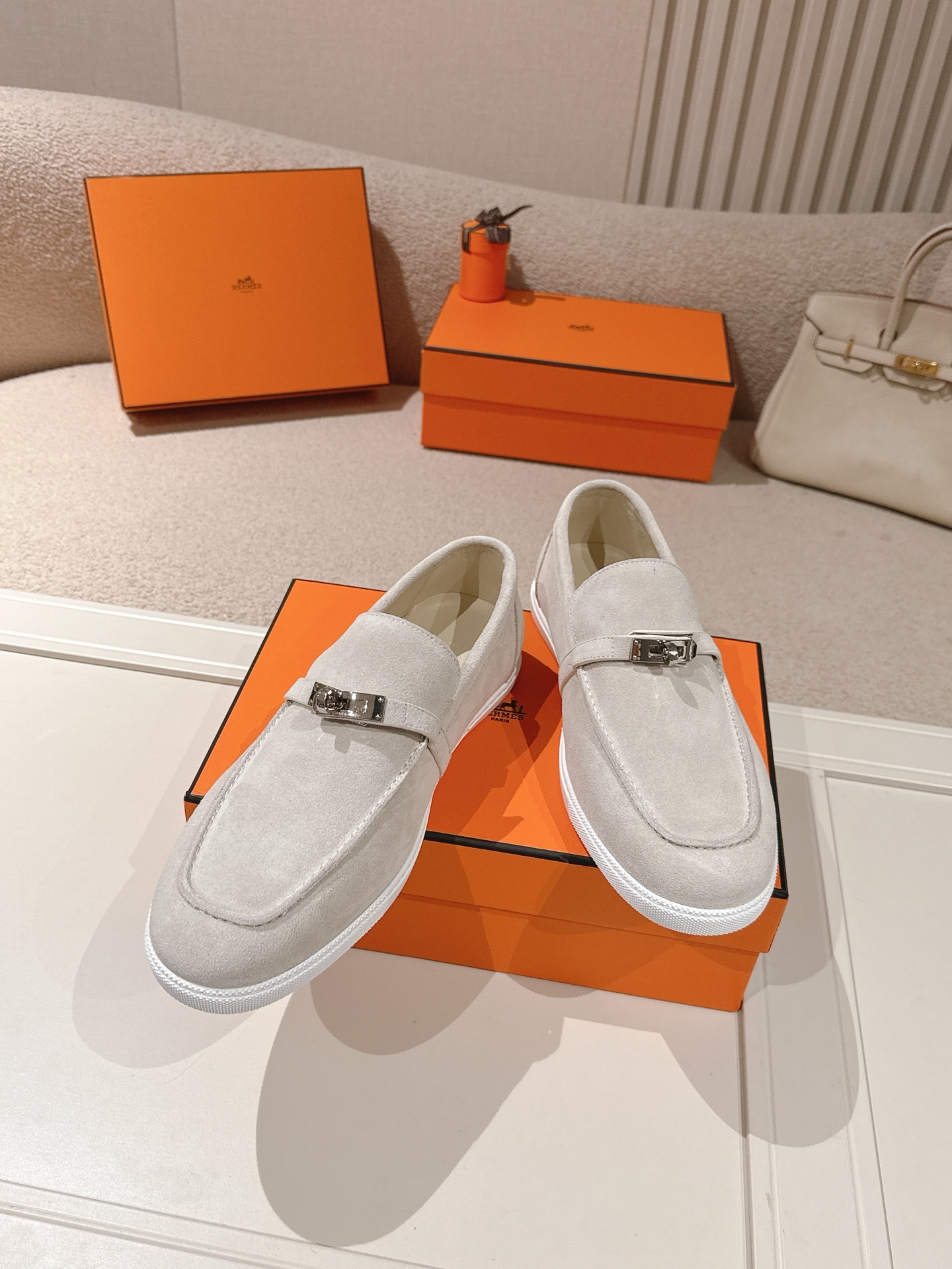 Women Suede Metal Buckle Loafers Slip On Flat Casual Walking Shoes