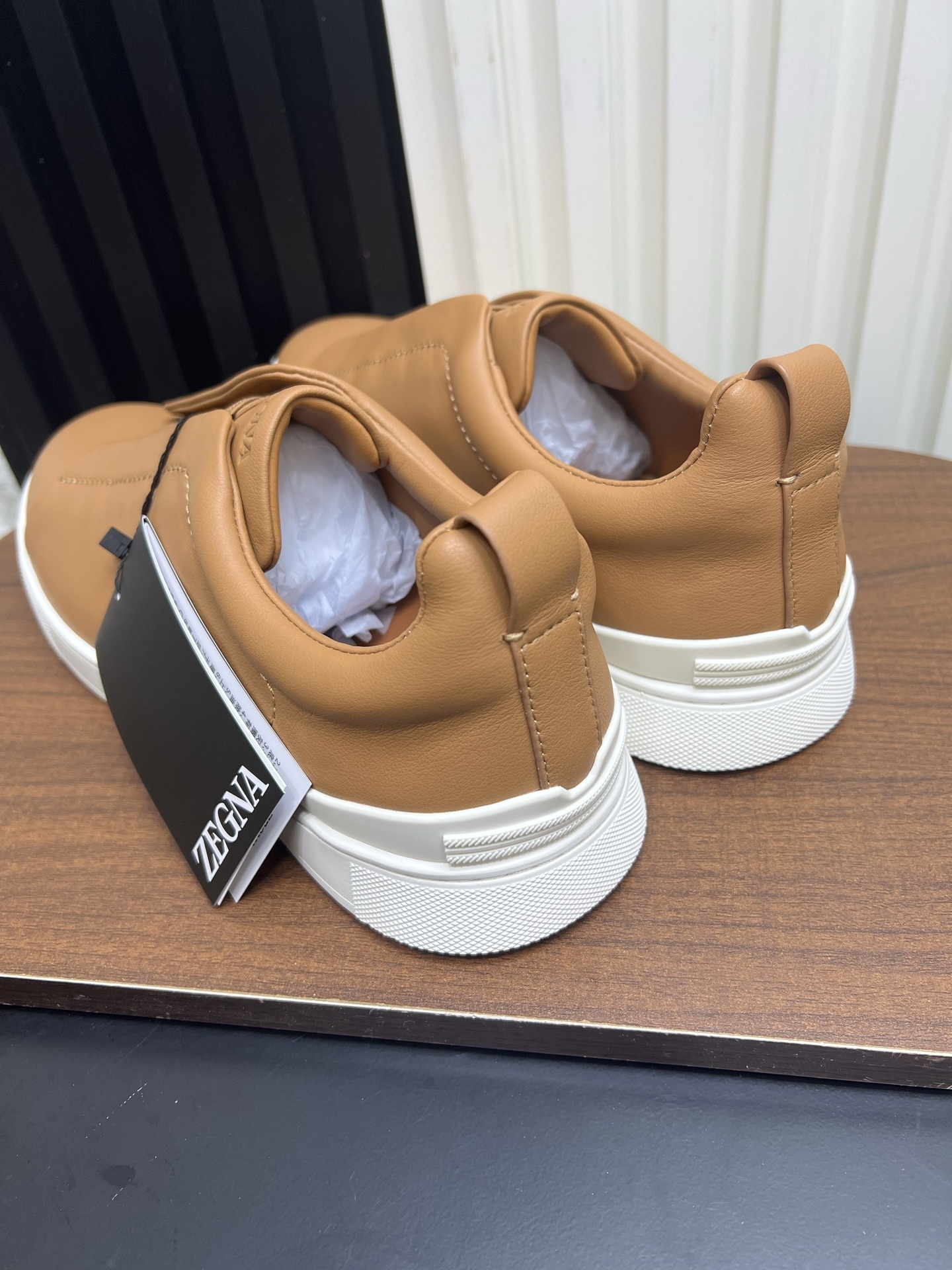 Men Slip-On Grain Leather Casual Shoes Camel Laceless Walking Sneakers