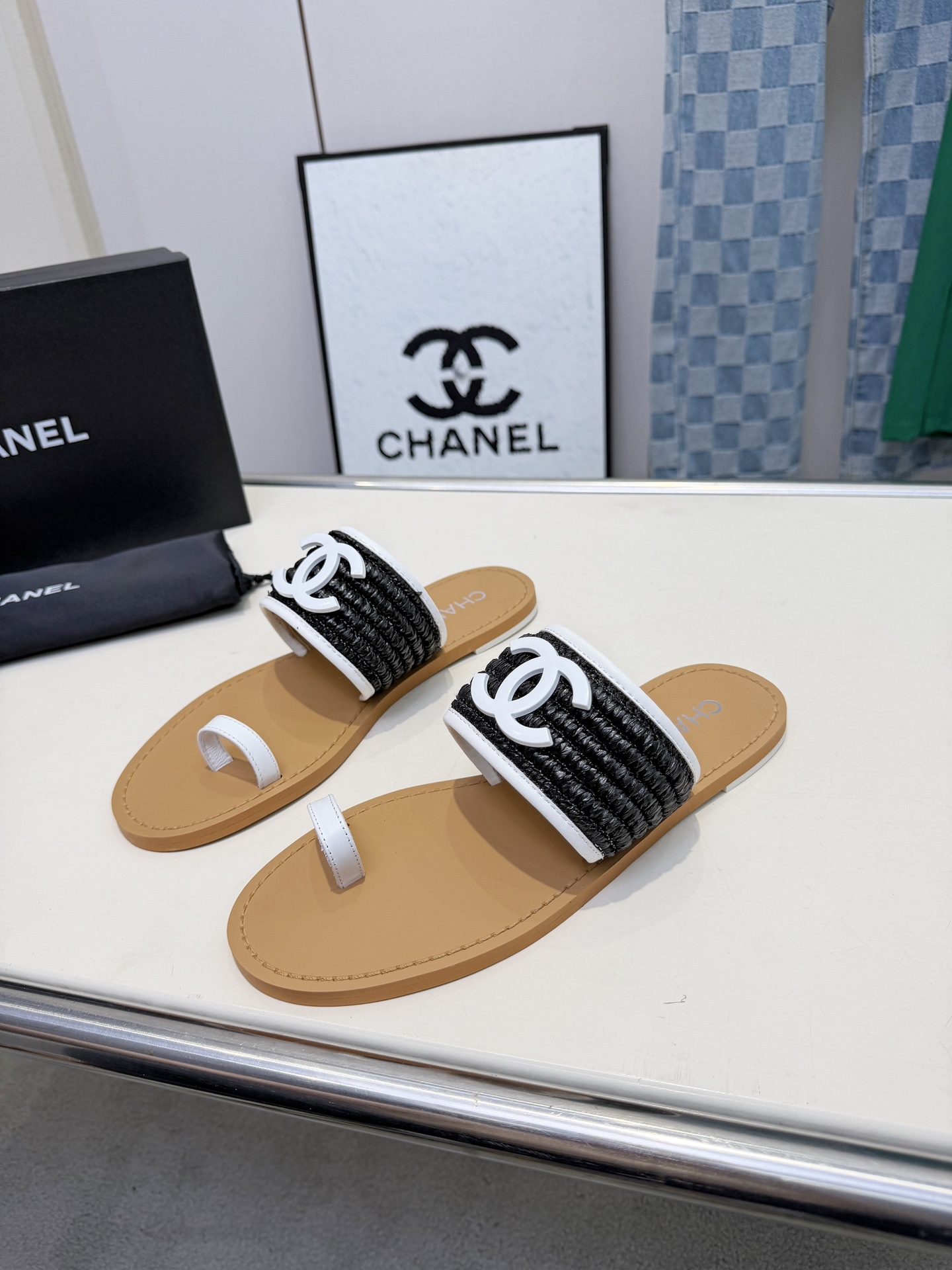 Women Woven Strap Flat Slide Sandals Summer Open Toe Slip On Casual Beach Slippers For Ladies