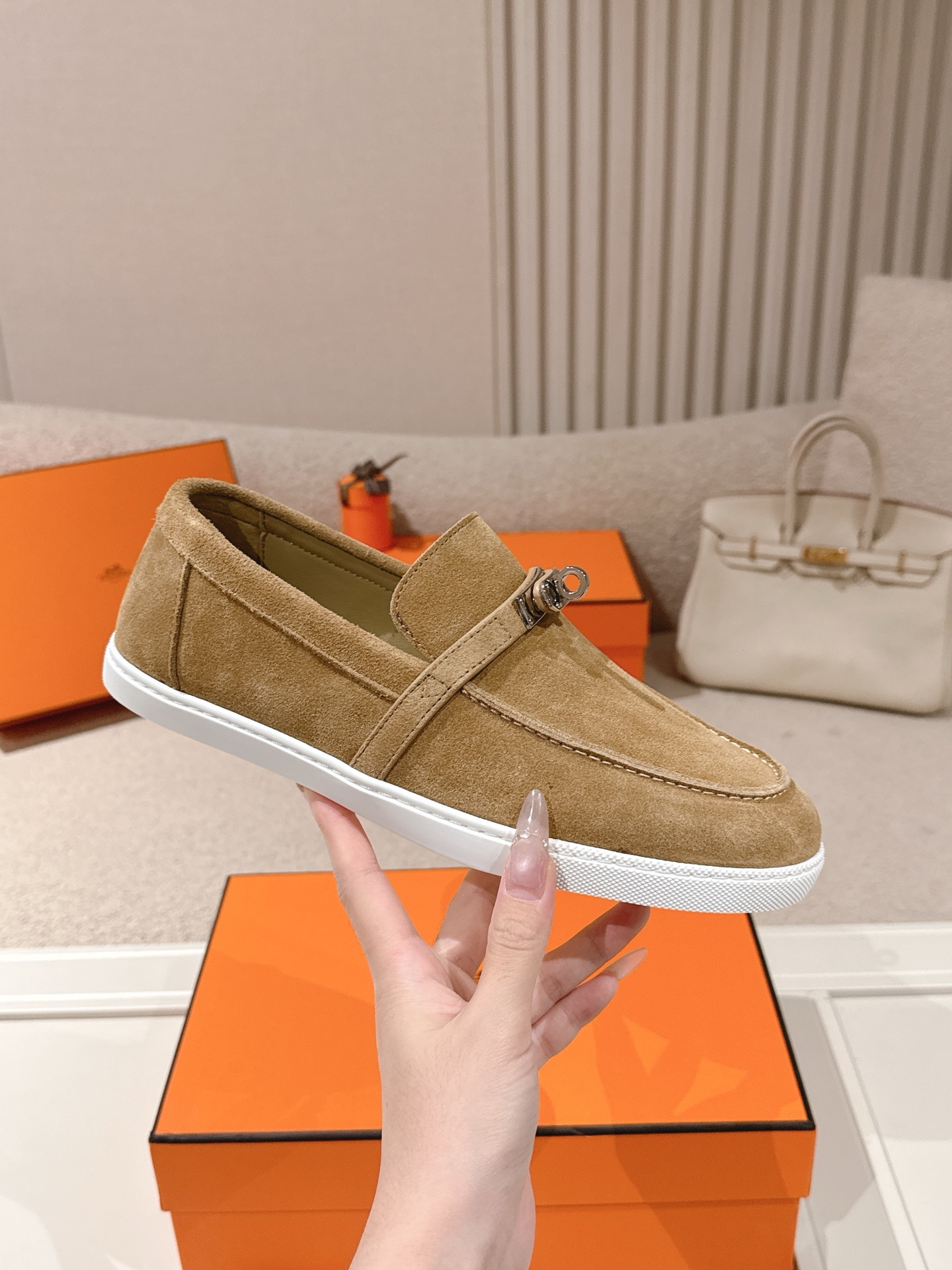 Women Suede Metal Buckle Loafers Slip On Flat Casual Walking Shoes