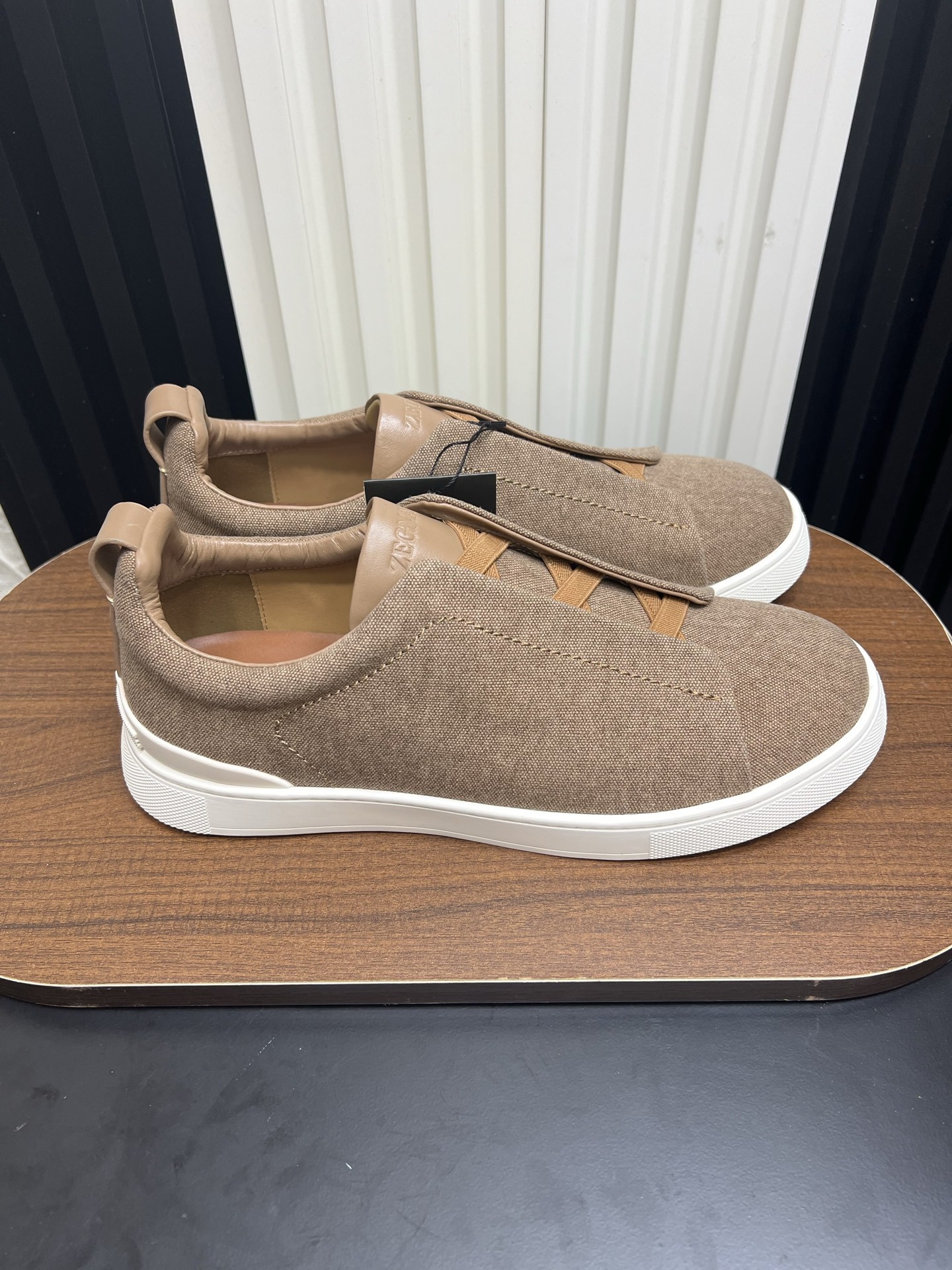 Men Brown Fabric Laceless Slip On Sneakers Low Top Casual Walking Shoes