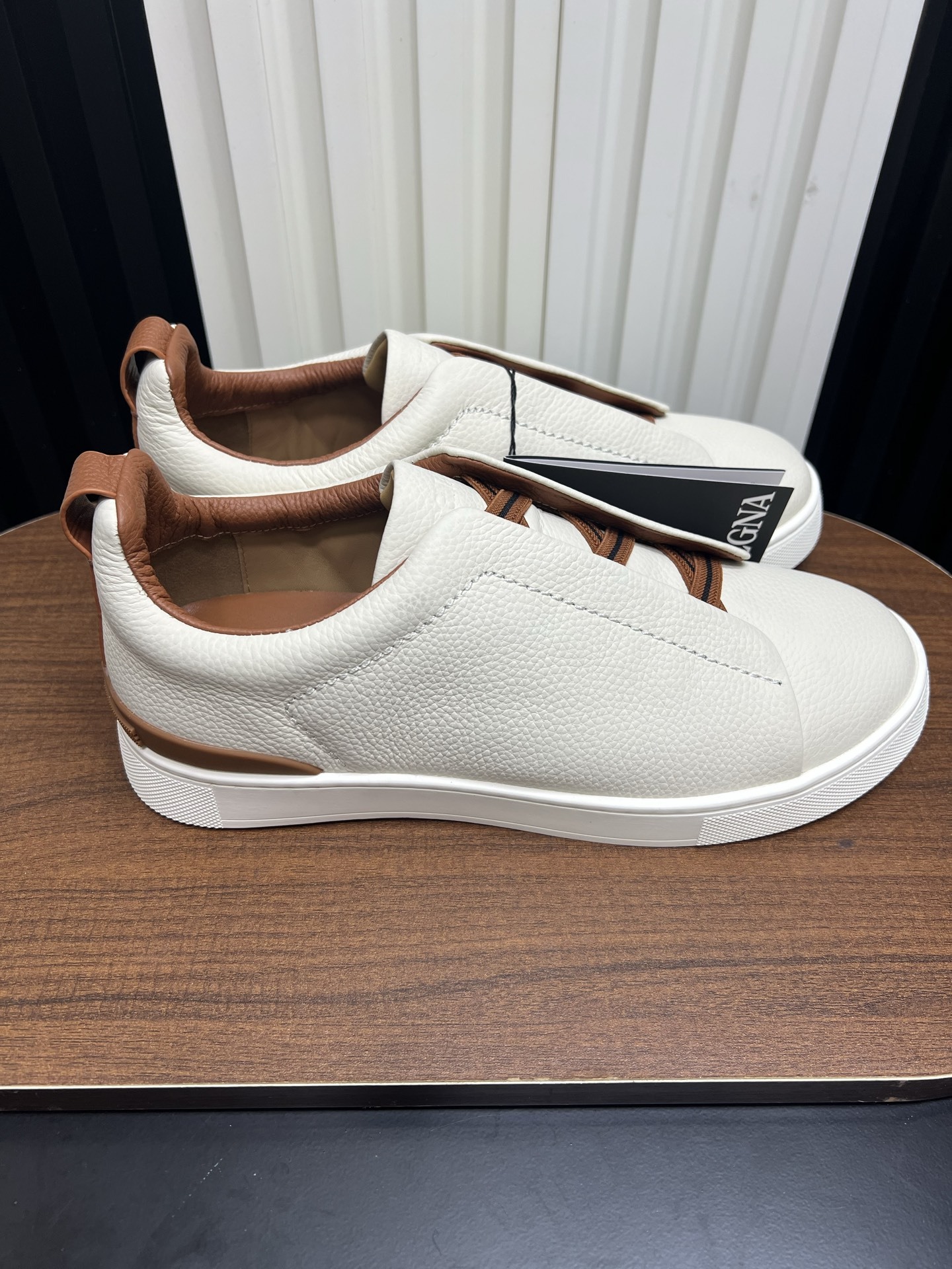Men's Leather Slip On Sneakers, Elastic Strap No Laces Casual Walking Shoes, Fashion Low Top Flat Comfort Daily Shoes