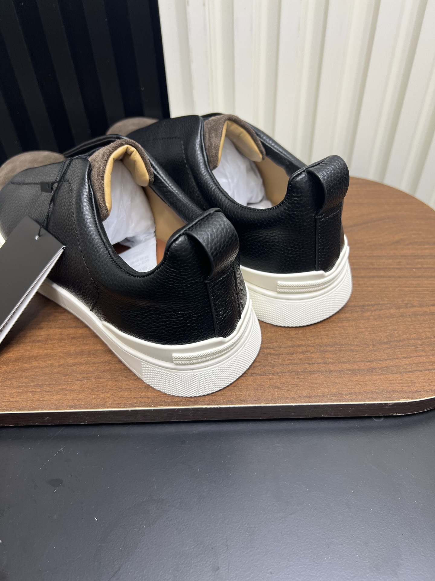 Men Slip-On Leather Suede Spliced Casual Shoes Black Dark Brown Laceless Sneakers