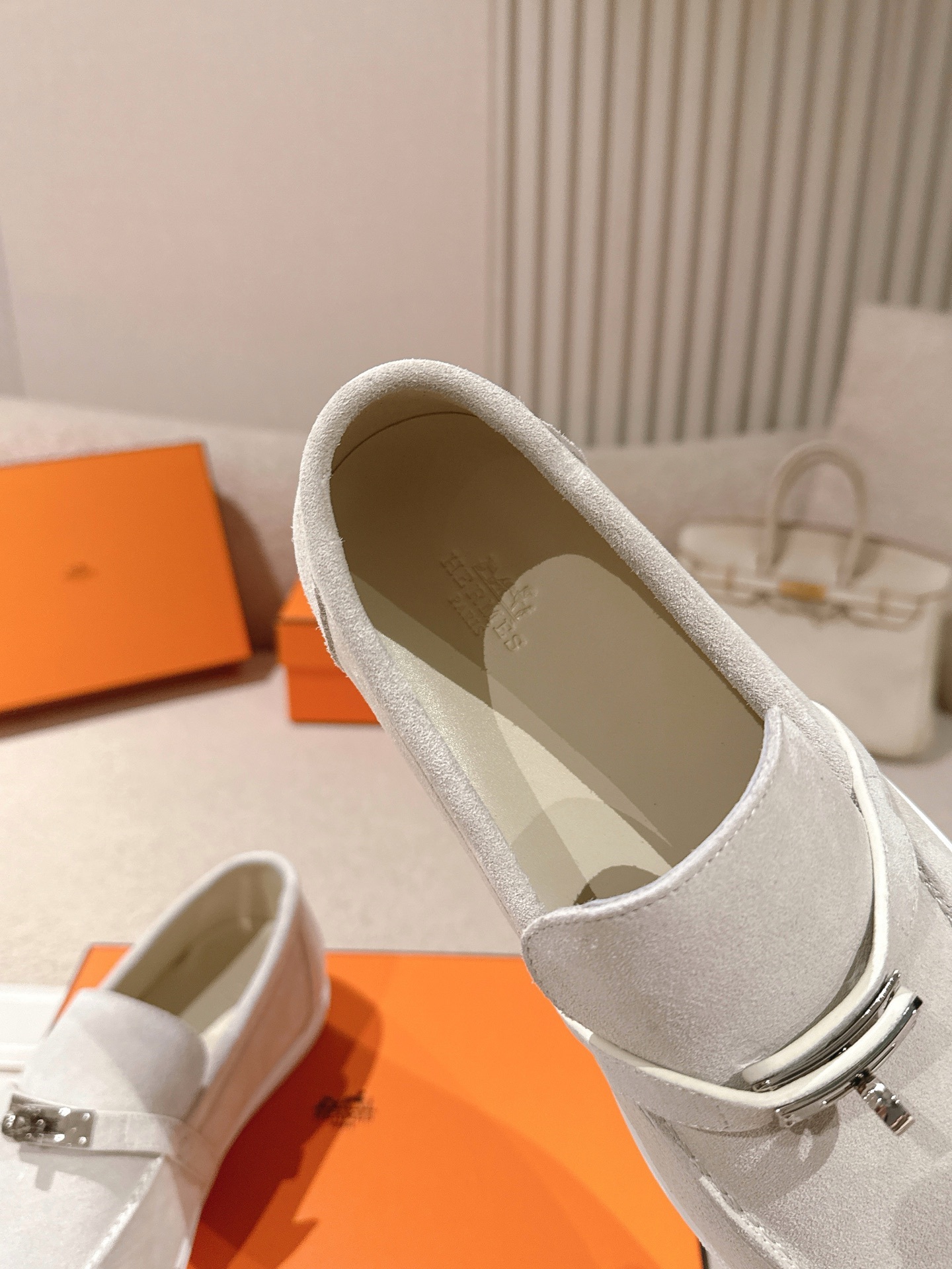 Women Suede Metal Buckle Loafers Slip On Flat Casual Walking Shoes