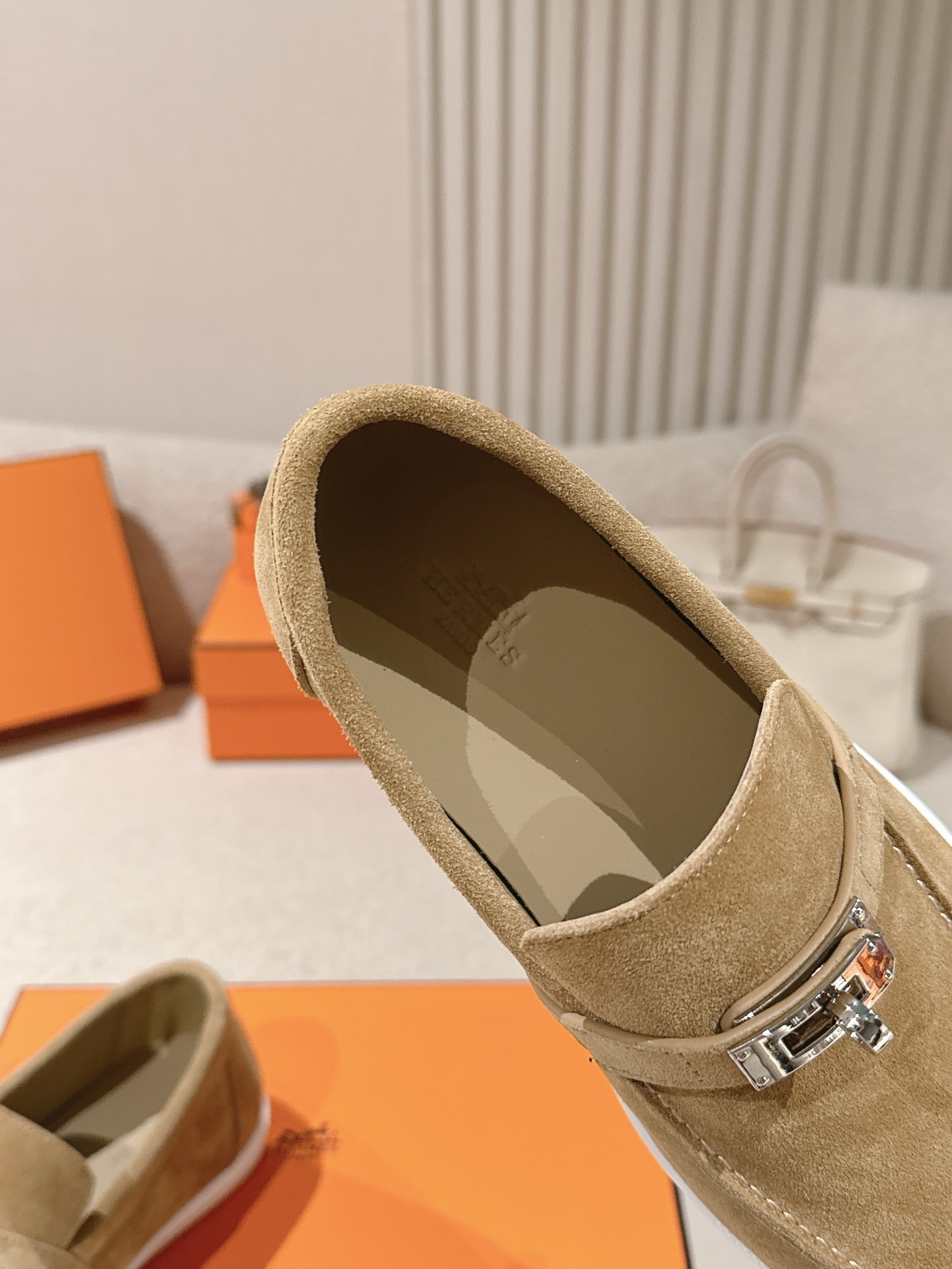 Women Suede Metal Buckle Loafers Slip On Flat Casual Walking Shoes