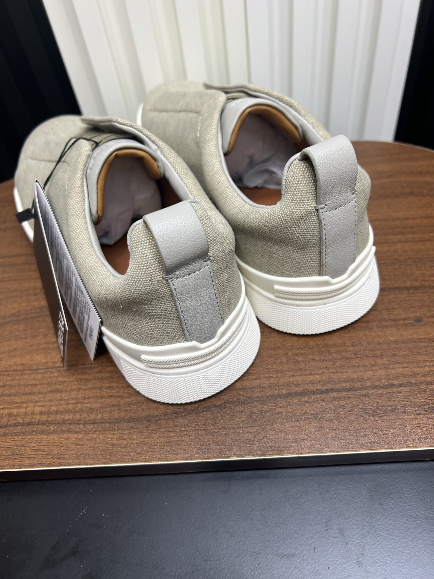 Men Slip-On Casual Sneakers Light Khaki Breathable Flat Walking Shoes