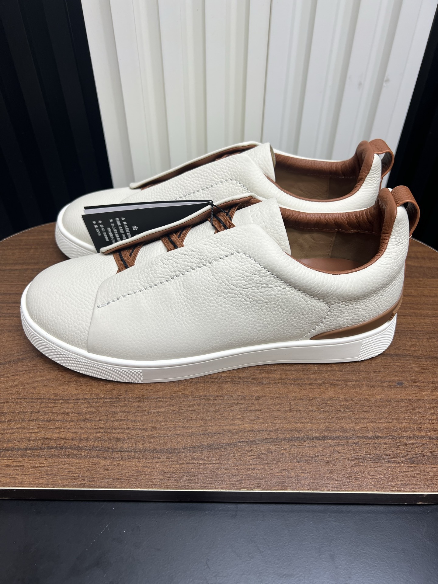 Men's Leather Slip On Sneakers, Elastic Strap No Laces Casual Walking Shoes, Fashion Low Top Flat Comfort Daily Shoes