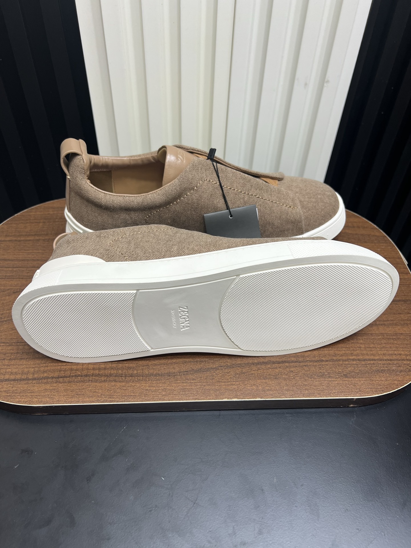 Men Brown Fabric Laceless Slip On Sneakers Low Top Casual Walking Shoes
