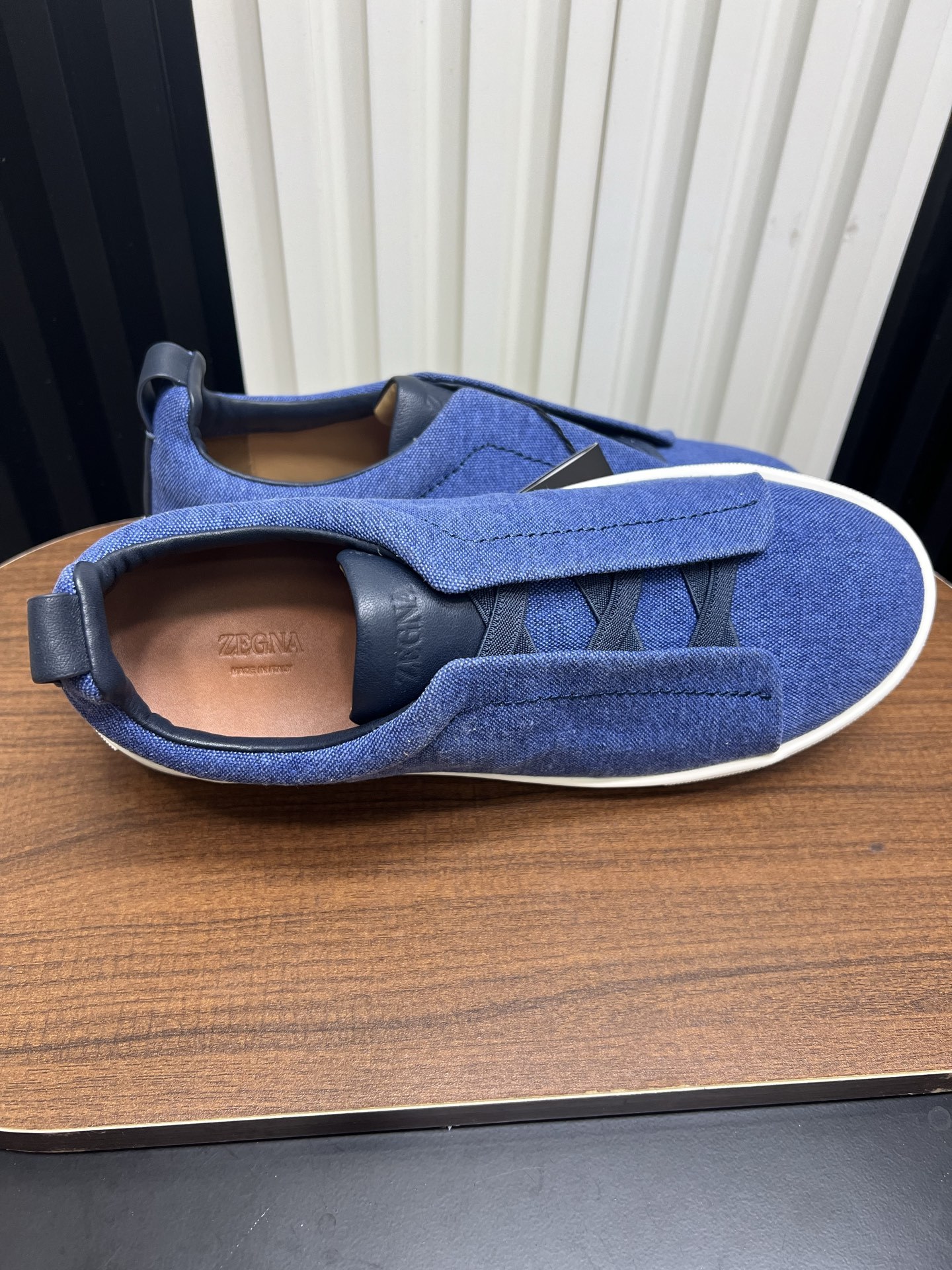Men Slip-On Canvas Casual Shoes Blue Laceless Walking Sneakers