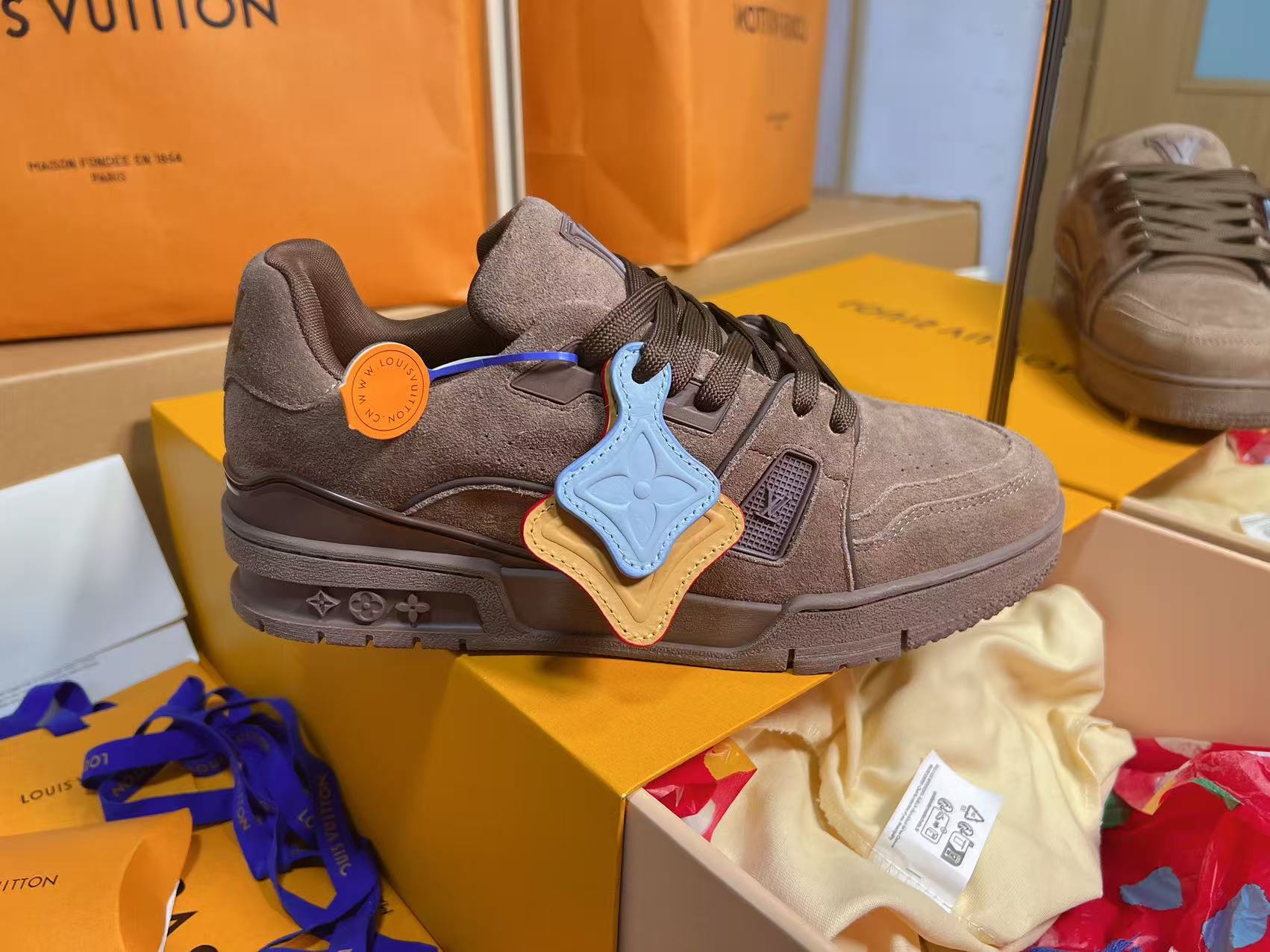 Coffee Suede Retro Sneakers Fashion Lace Up Flat Casual Skate Shoes