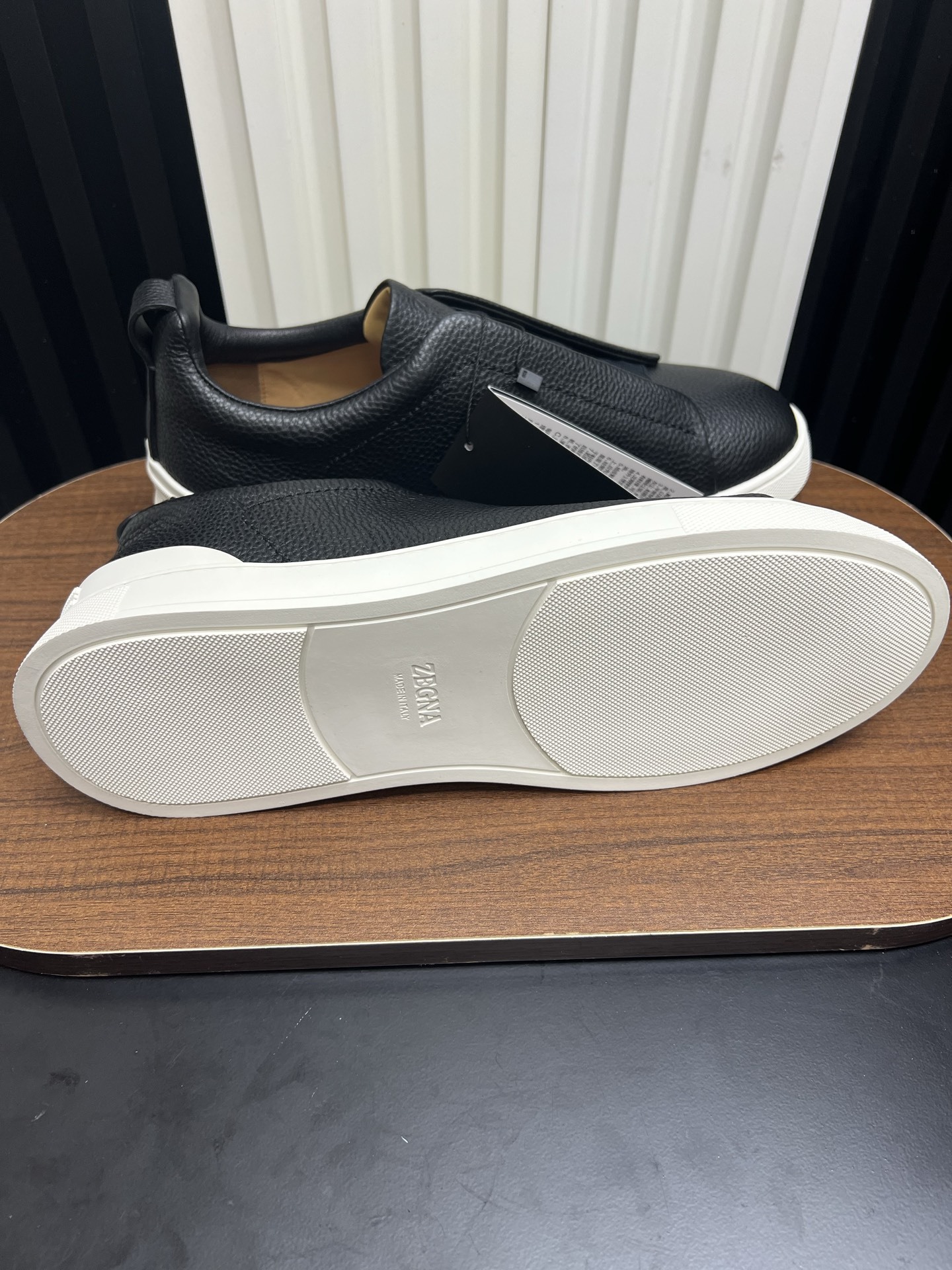 Men Black Leather Laceless Slip On Sneakers Low Top Business Casual Walking Shoes