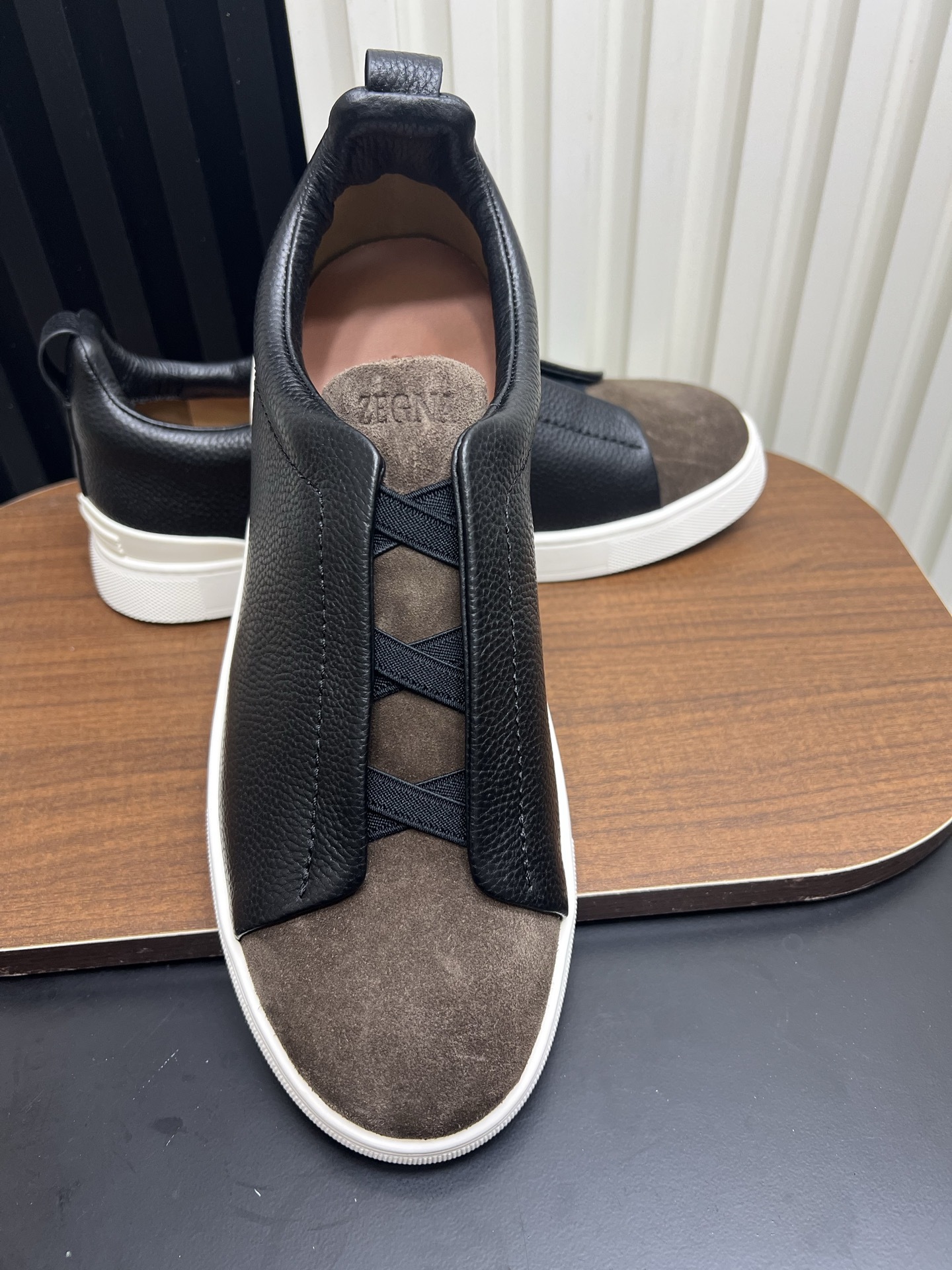 Men Slip-On Leather Suede Spliced Casual Shoes Black Dark Brown Laceless Sneakers