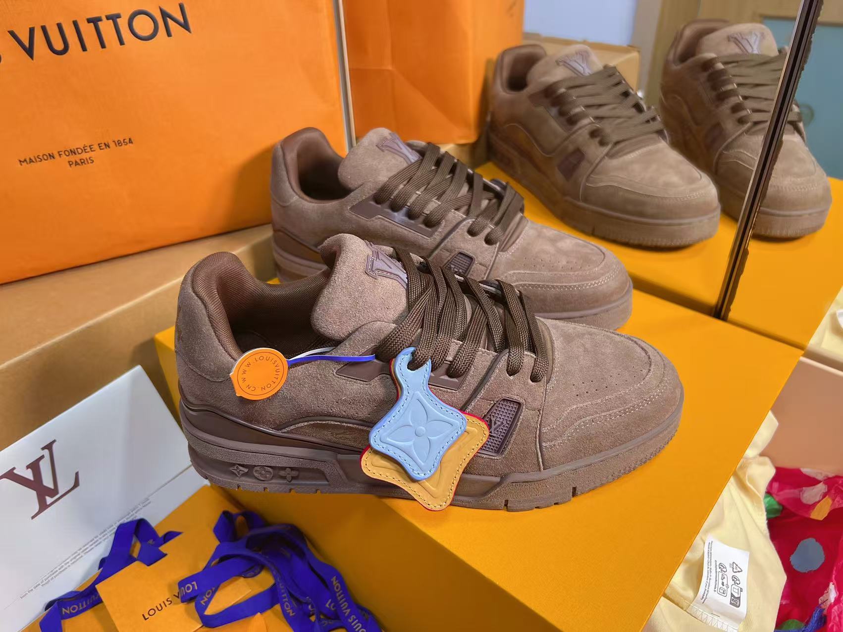 Coffee Suede Retro Sneakers Fashion Lace Up Flat Casual Skate Shoes
