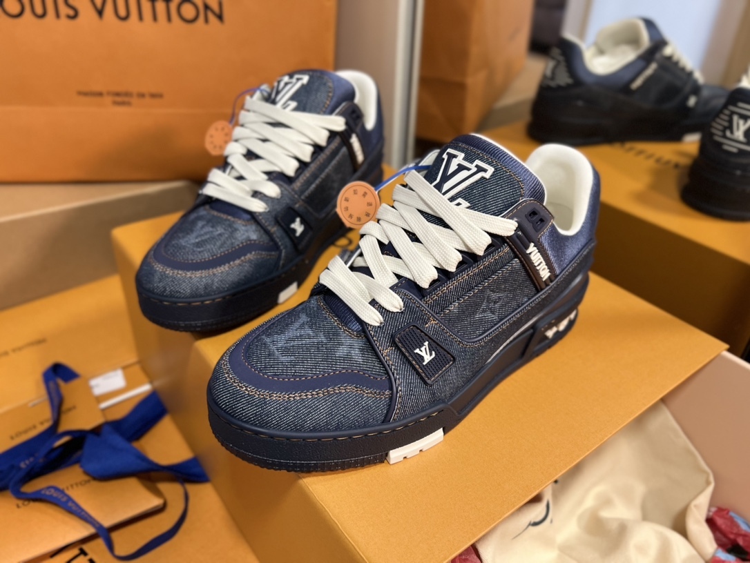 Men Dark Denim Jacquard Low Top Skate Shoes Thick White Shoelace Casual Sneakers Wear-resistant Non-slip Fashion Street Daily Walking Shoes
