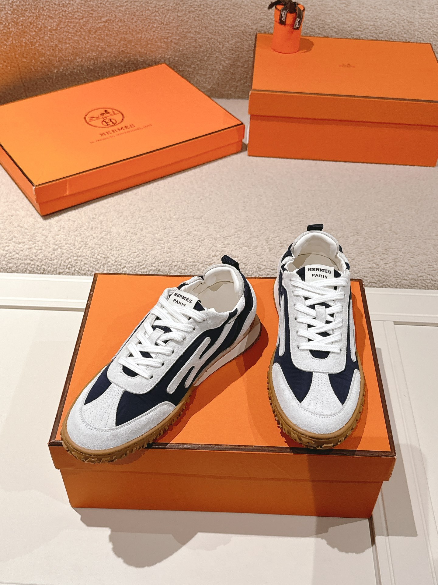 Women Navy White Colorblock Retro Sneakers Letter Decor Non Slip Gum Rubber Sole Casual Walking Shoes