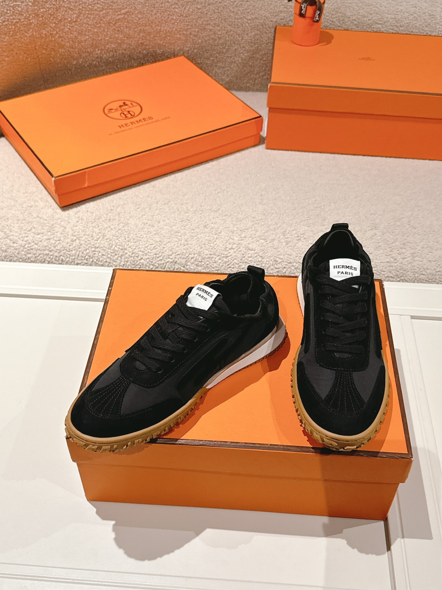 All Black Retro Canvas Sneakers Label Decor Non Slip Gum Rubber Sole Breathable Casual Walking Shoes For Women