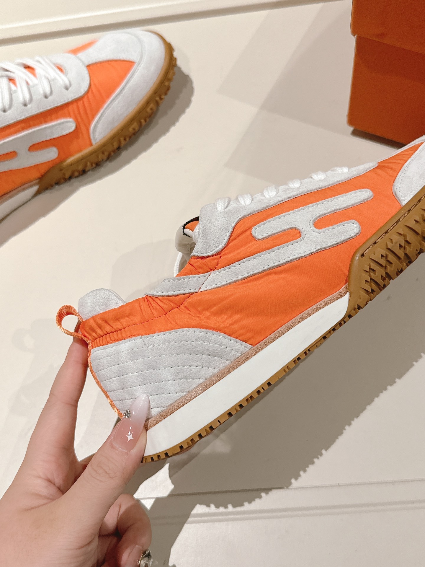 Orange White Colorblock Retro Sneakers Breathable Mesh Upper Non Slip Gum Rubber Sole Lightweight Casual Walking Trainers For Women