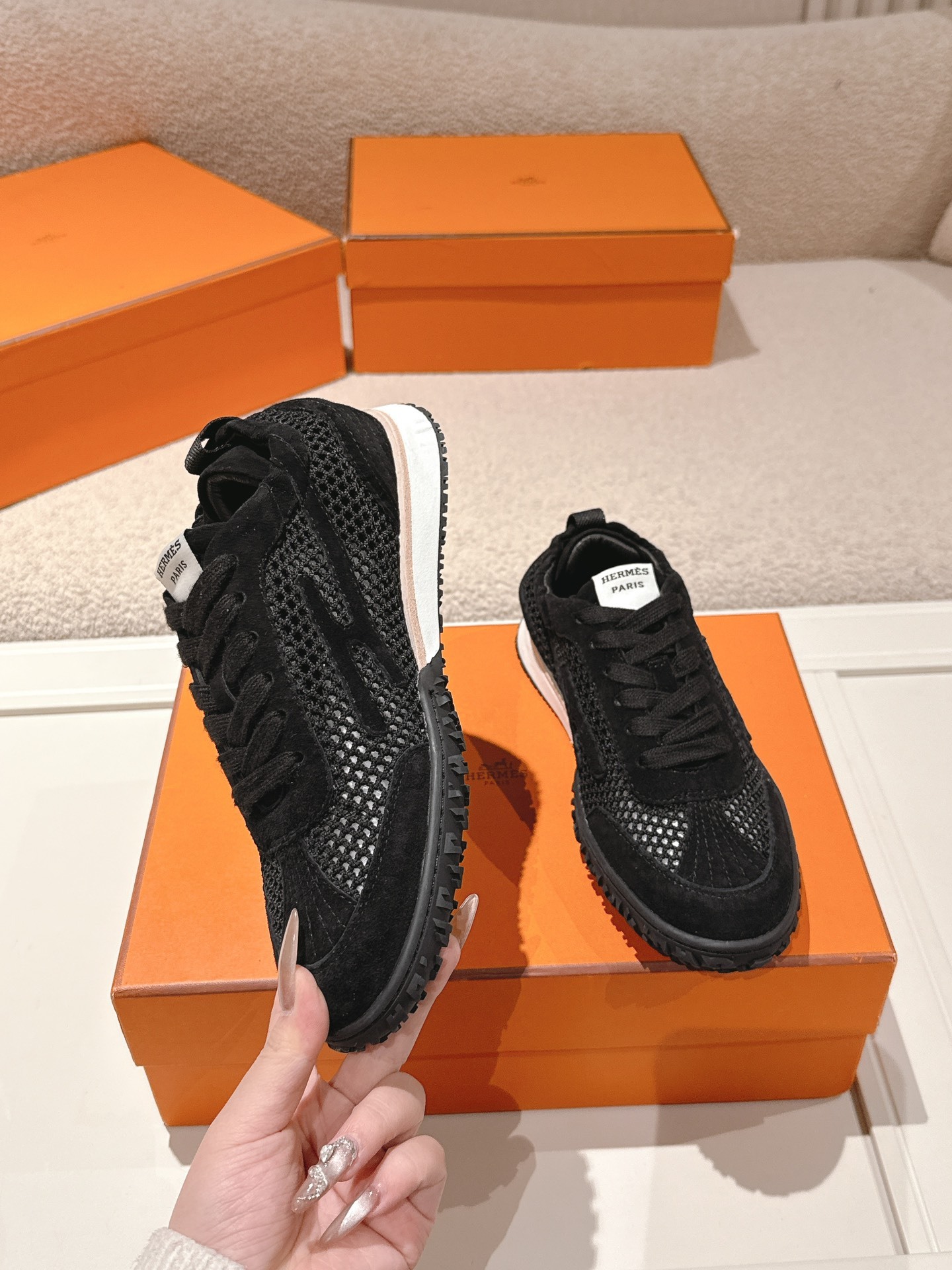 Full Black Hollow Breathable Mesh Casual Sneakers Women Lightweight Non Slip Gum Sole Lace Up Walking Sports Trainers
