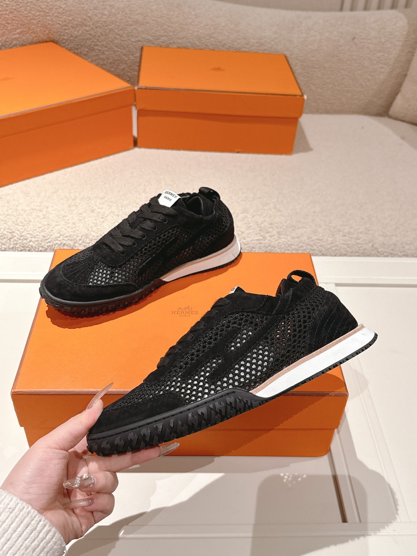 Full Black Hollow Breathable Mesh Casual Sneakers Women Lightweight Non Slip Gum Sole Lace Up Walking Sports Trainers