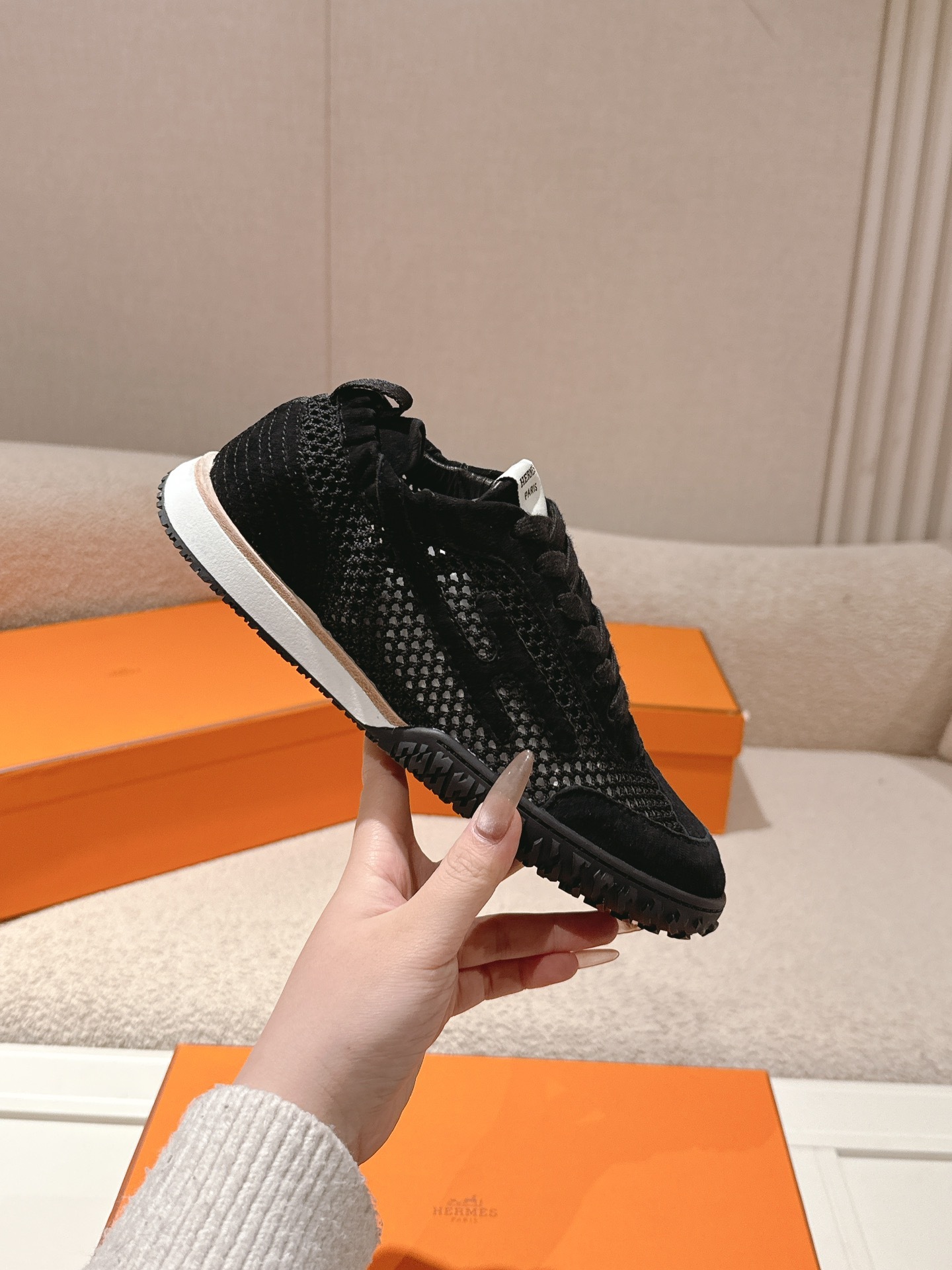 Full Black Hollow Breathable Mesh Casual Sneakers Women Lightweight Non Slip Gum Sole Lace Up Walking Sports Trainers