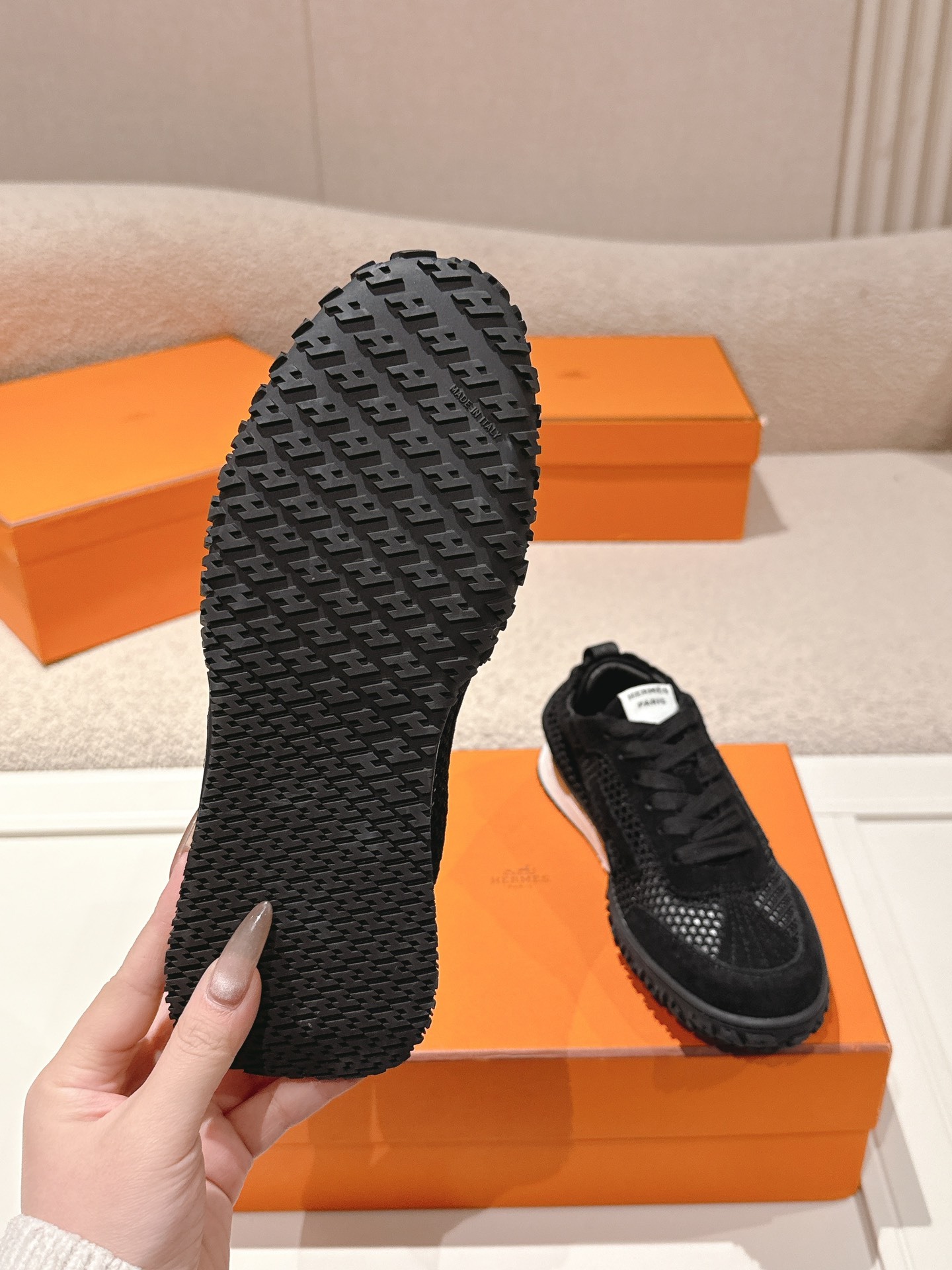 Full Black Hollow Breathable Mesh Casual Sneakers Women Lightweight Non Slip Gum Sole Lace Up Walking Sports Trainers