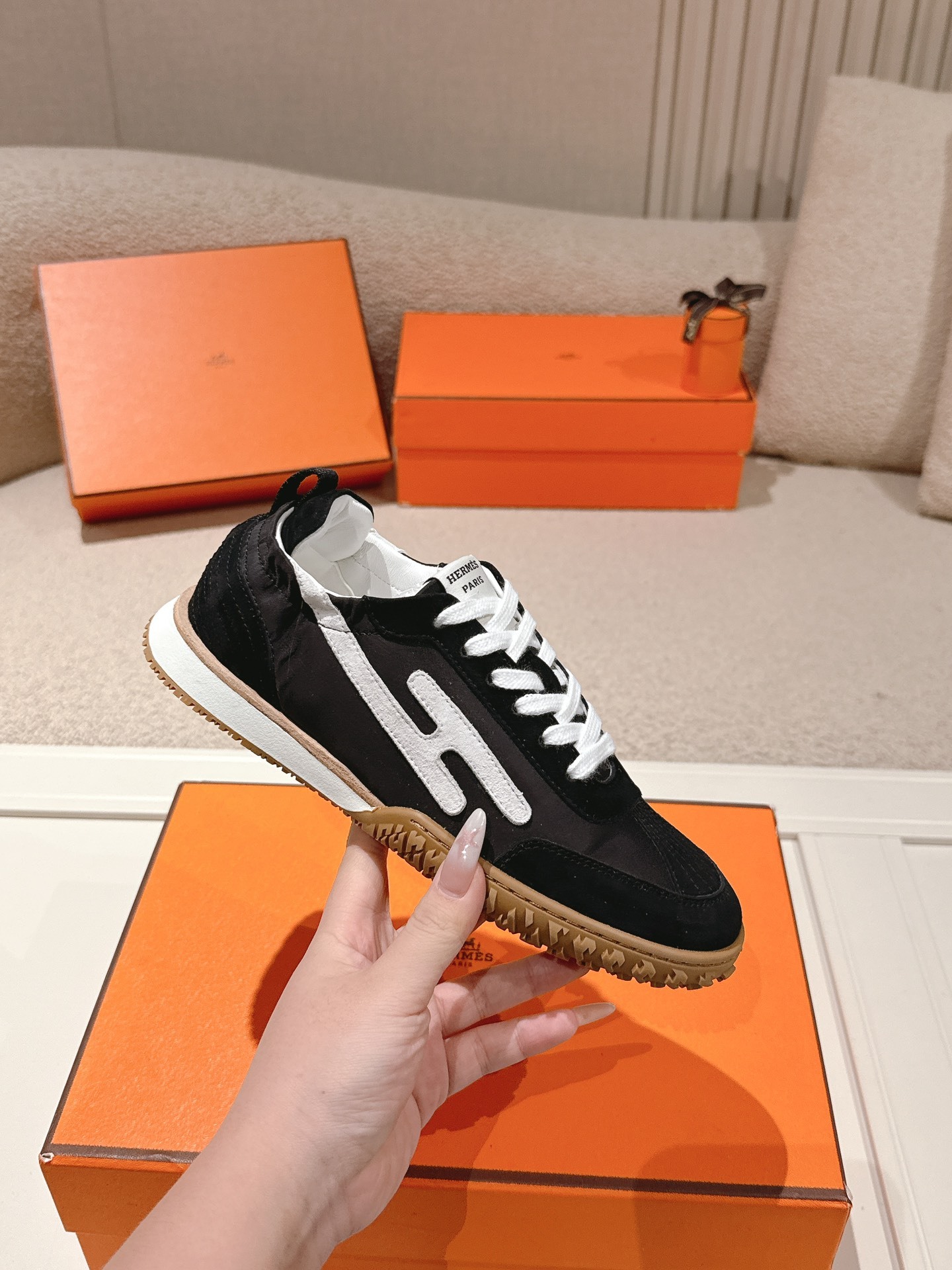 Vintage Stitching German Training Shoes Women Thick Rubber Sole Casual Sneakers Lace Up Walking Trainers