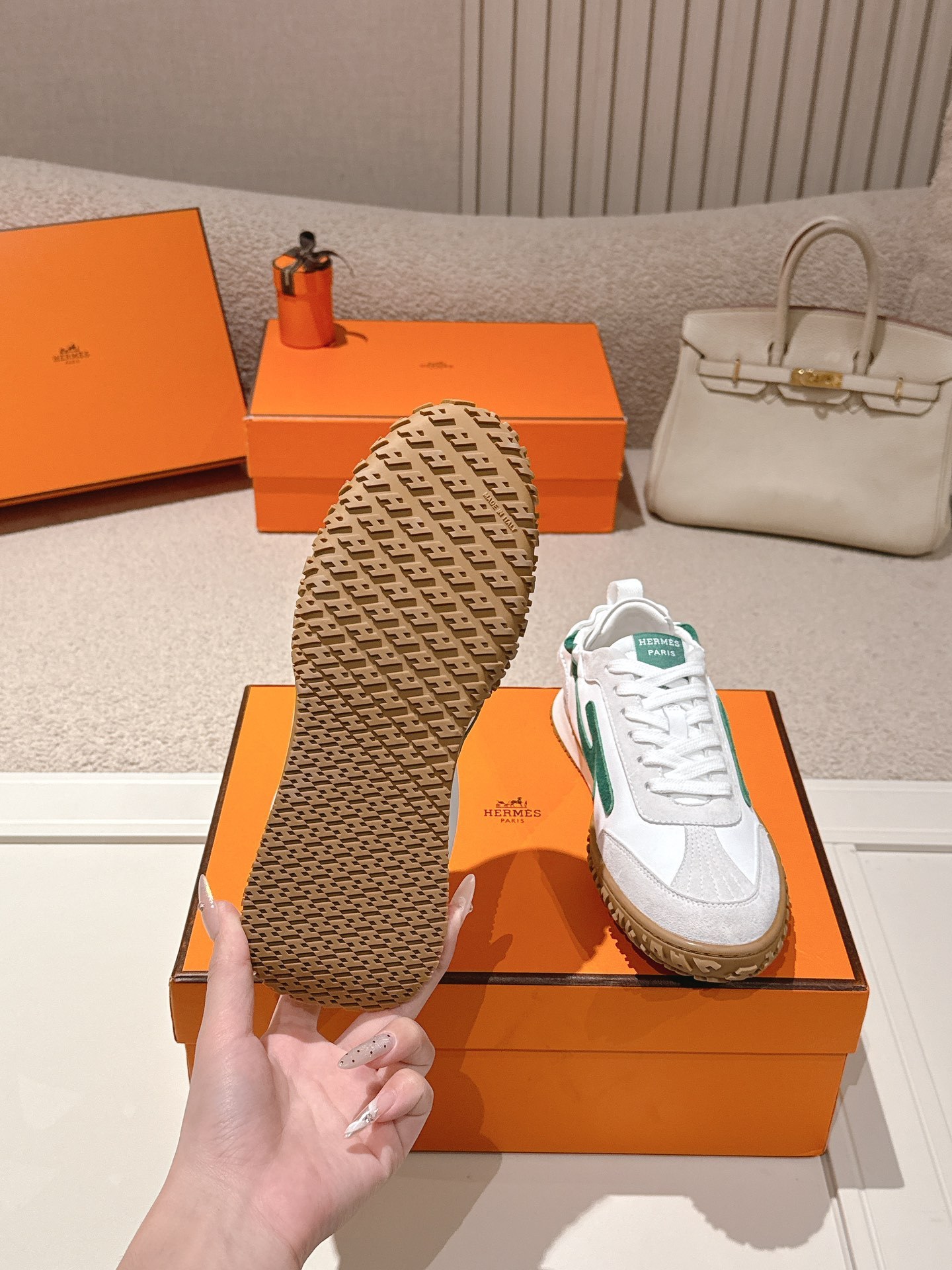 Women Vintage Green Stitching Sneakers Suede Mesh Breathable Lace-Up Casual Trainers Non-Slip Wear Resistant Gum Rubber Sole Fashion Daily Walking Flat Shoes EU35-EU40