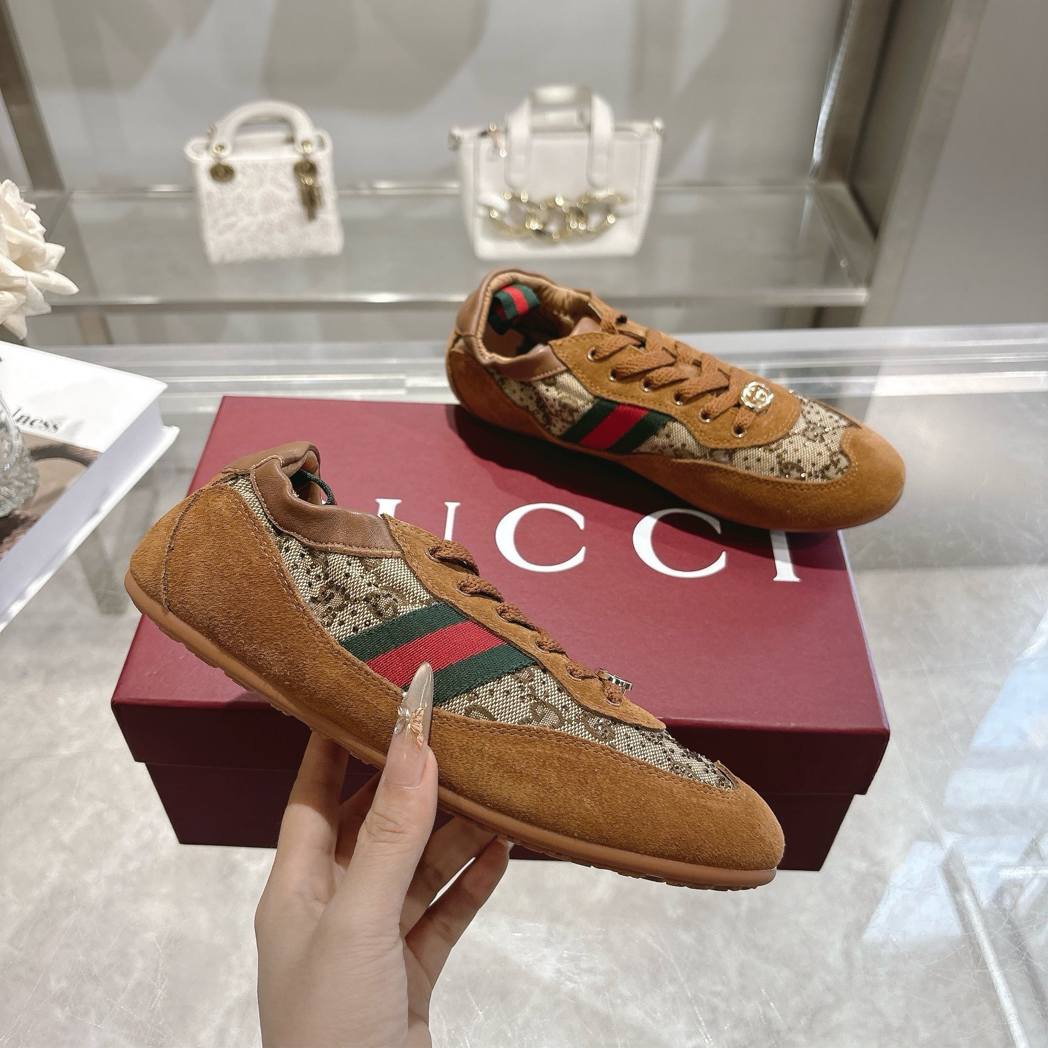 Women Vintage Brown Printed Suede Sneakers Classic Web Stripe Lace-Up Flat Shoes Non-Slip Rubber Sole Luxury Casual Walking Trainers EU35-EU40