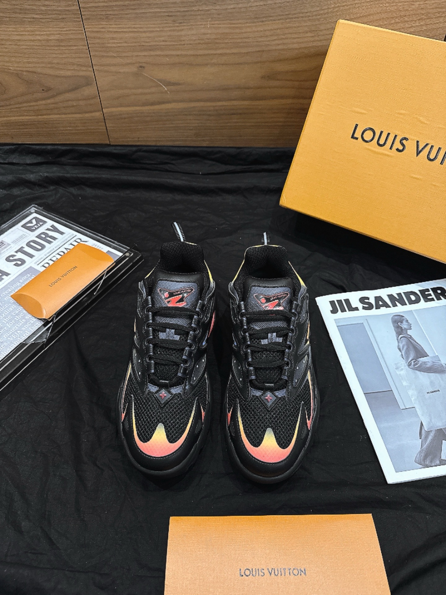 Black Gradient Red Orange Flame Print Chunky Dad Shoes Men Breathable Mesh Platform Sneakers Non Slip Outdoor Casual Sports Trainers