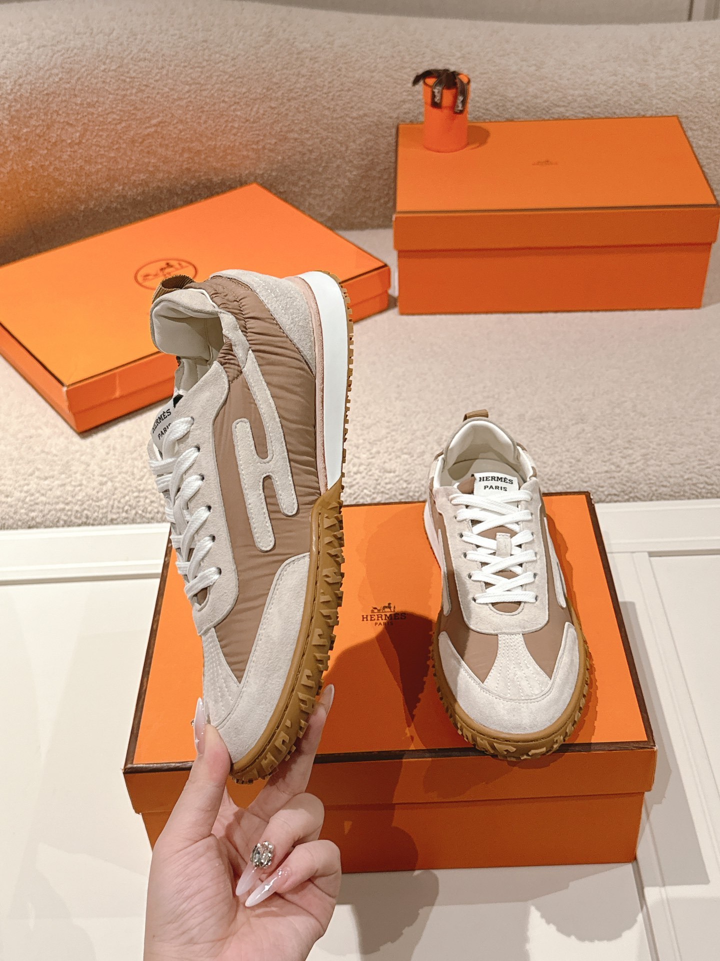 Women Retro Brown Patchwork Sneakers Suede Stitching Non Slip Gum Sole Casual Walking Trainers