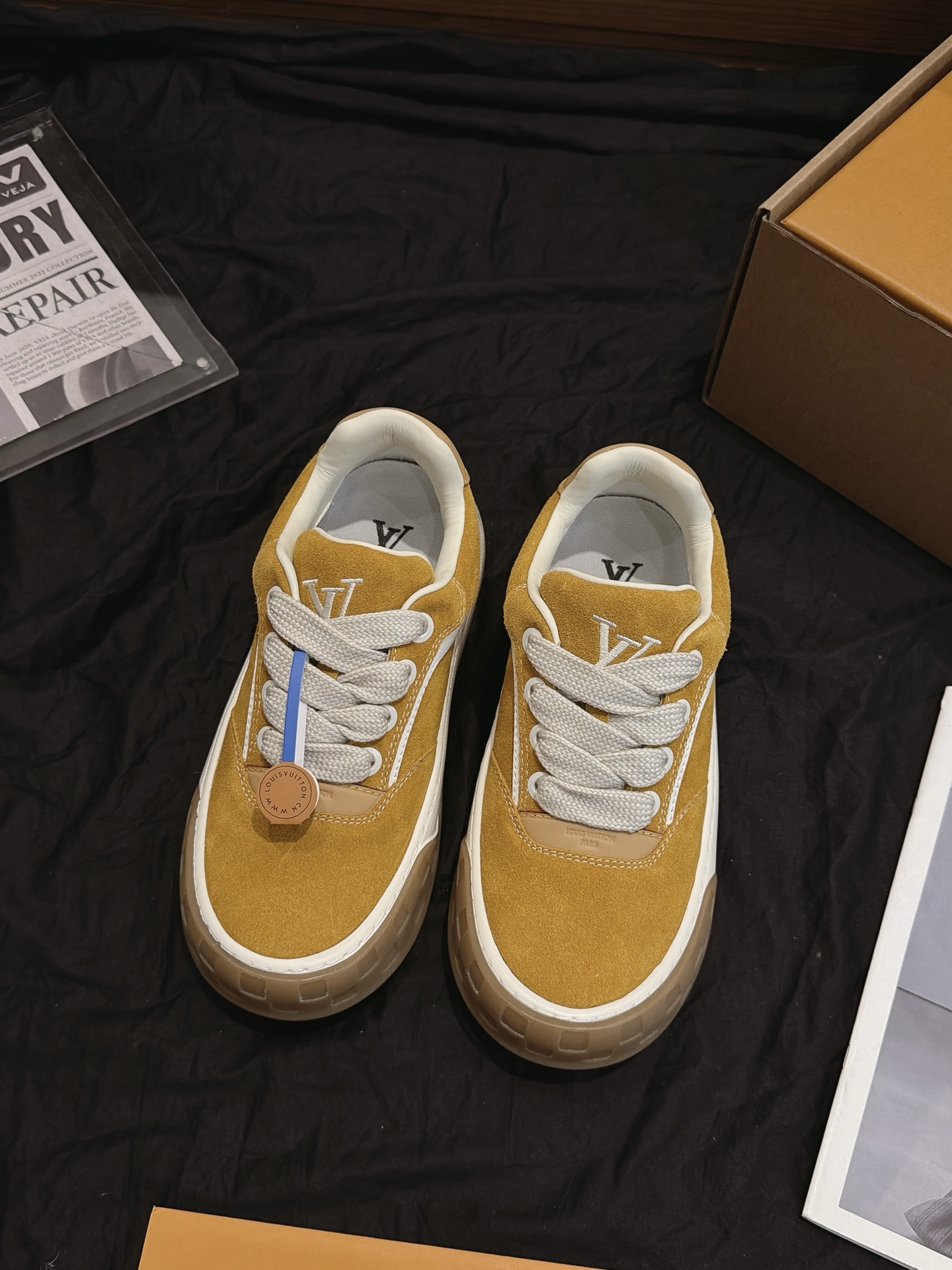 Yellow Suede Stitching Casual Skate Shoes Thick Platform Non Slip Sneakers Fashion Lace Up Walking Shoes Unisex