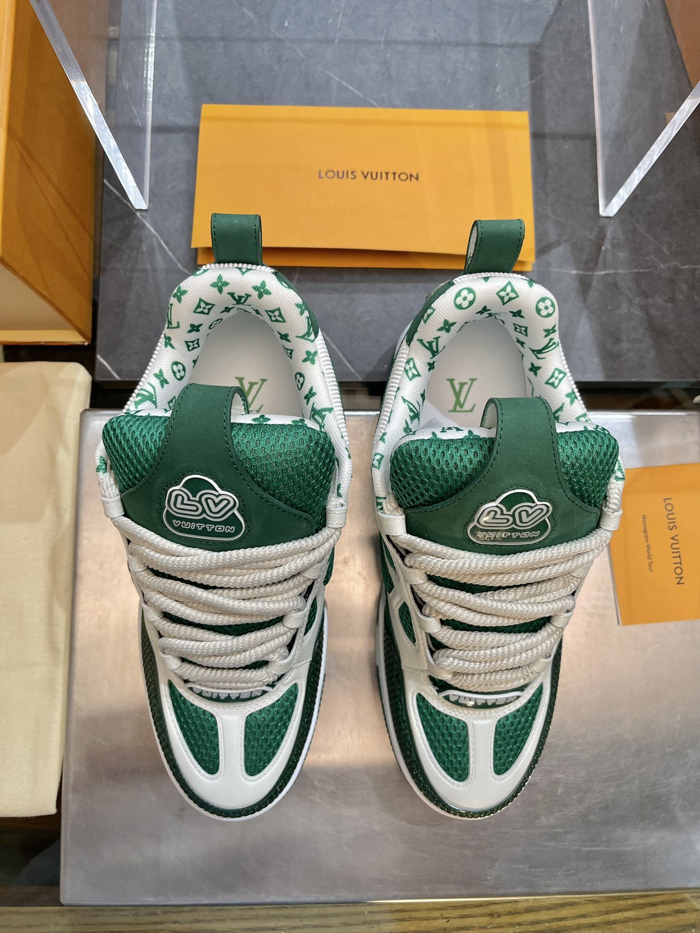 Men Color Block Mesh Skate Shoes Lace Up Low Top Casual Sneakers Breathable Walking Shoes Non Slip Thick Sole Fashion Street Shoes Multiple Colors Available