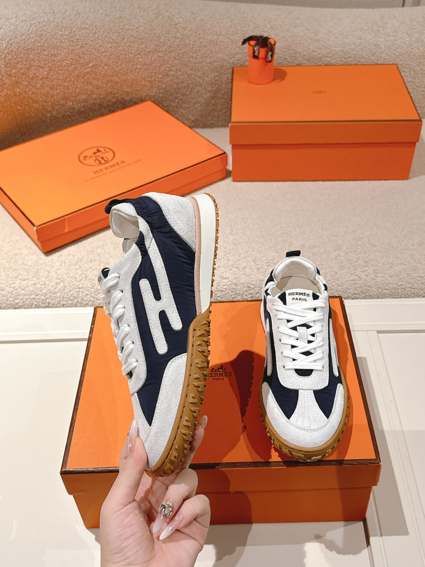 Women Navy White Colorblock Retro Sneakers Letter Decor Non Slip Gum Rubber Sole Casual Walking Shoes