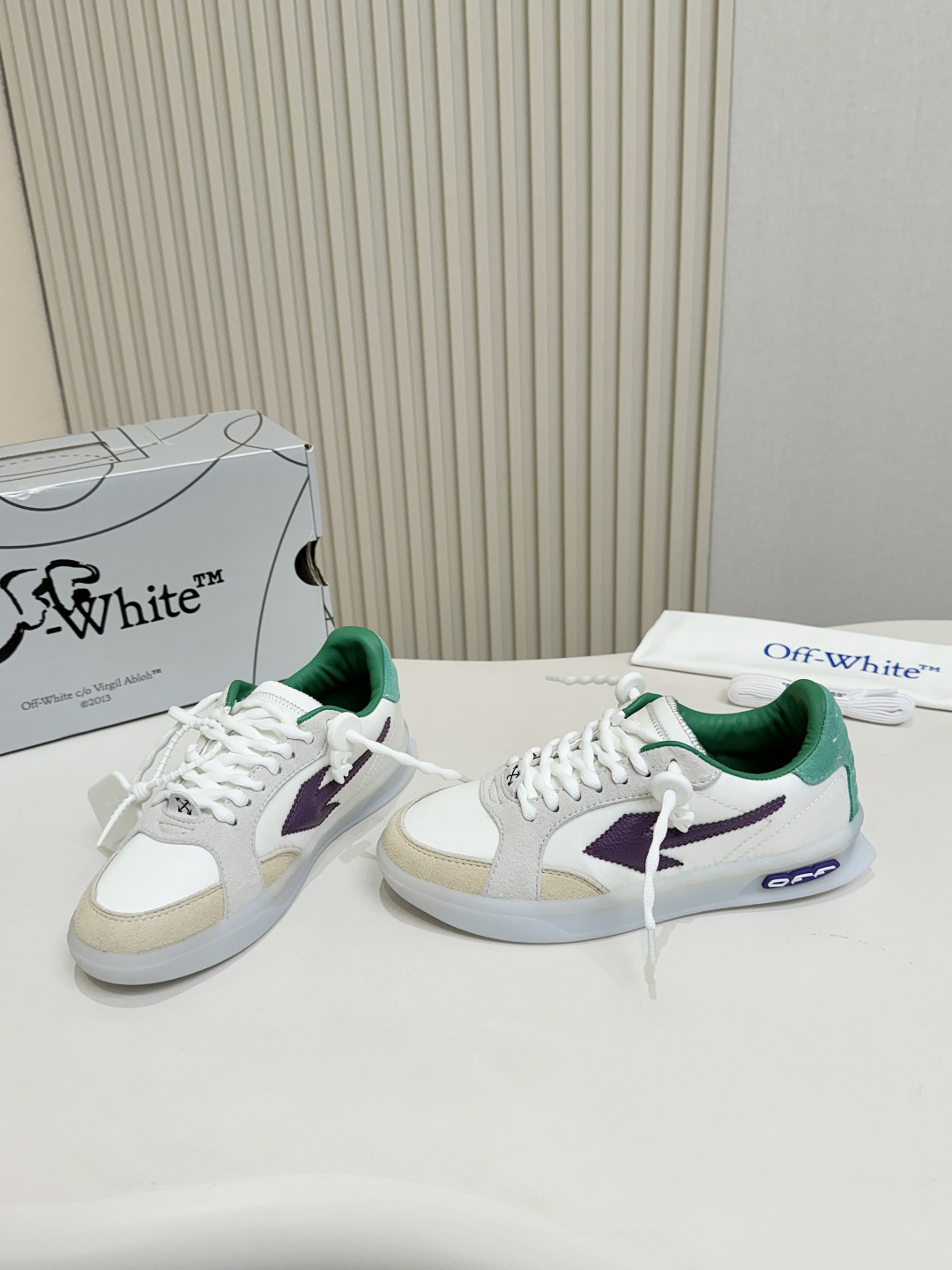White Beige Purple Arrow Logo Patchwork Sneakers Women Green Collar Low Top Casual Skate Shoes Transparent Sole Comfort Walking Flat Shoes
