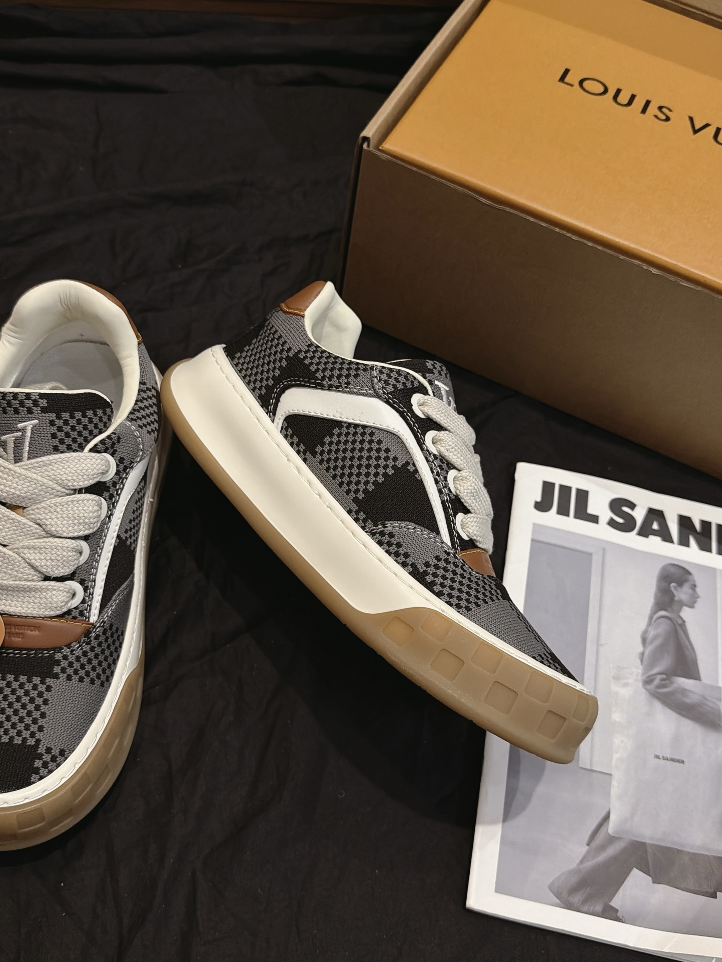 Black White Plaid Canvas Skate Shoes Retro Gum Rubber Sole Fashion Casual Sneakers Unisex