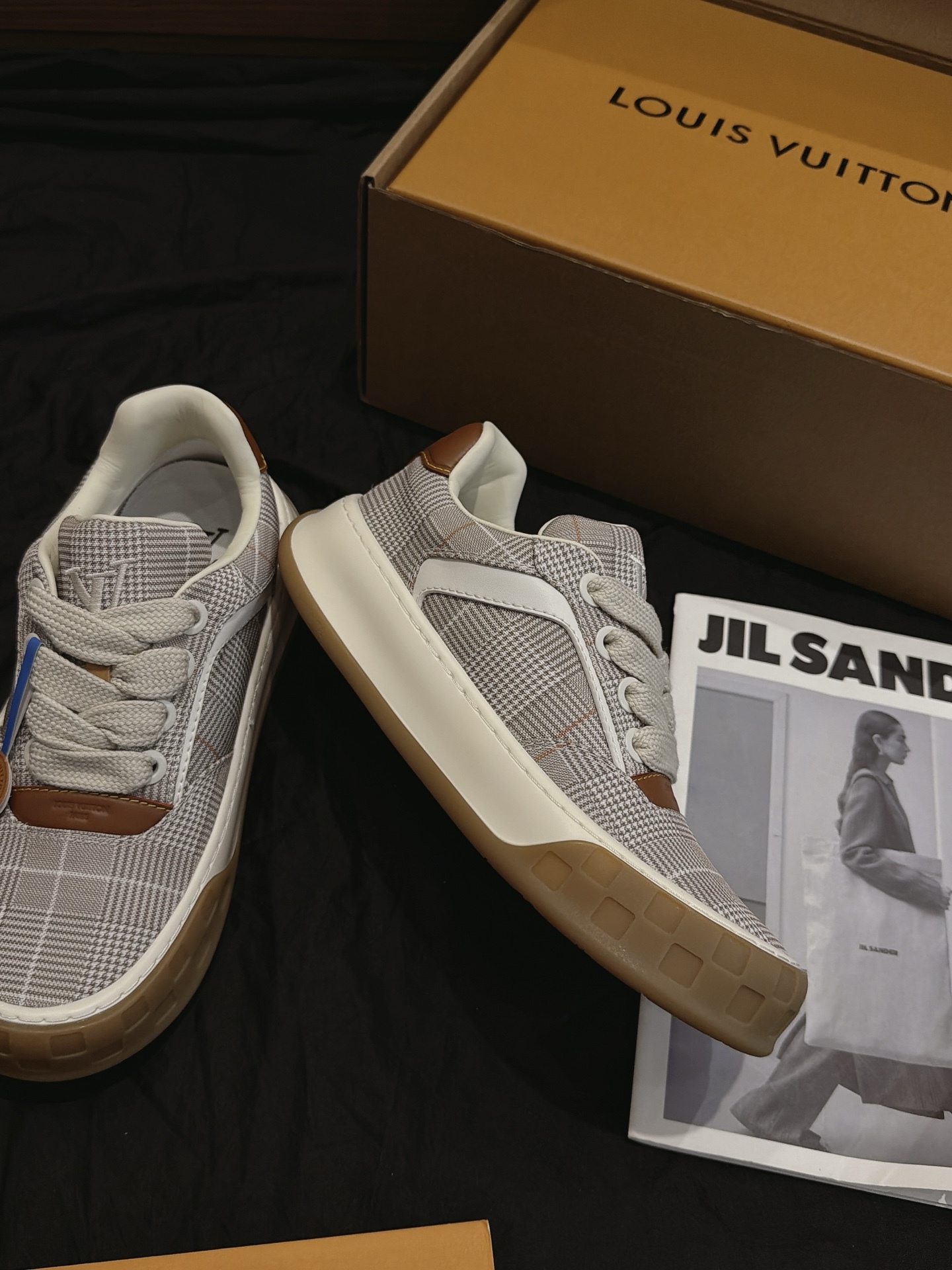 Plaid Mesh Breathable Casual Skate Shoes White Side Stripe Gum Rubber Sole Retro Lightweight Sneakers Unisex