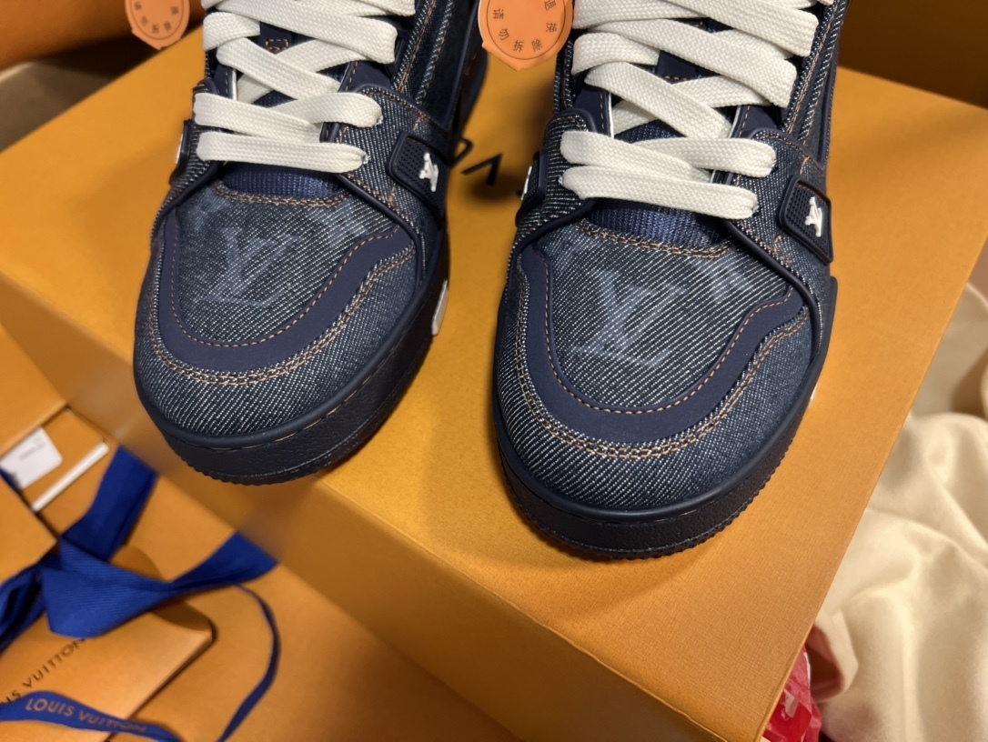 Men Dark Denim Jacquard Low Top Skate Shoes Thick White Shoelace Casual Sneakers Wear-resistant Non-slip Fashion Street Daily Walking Shoes