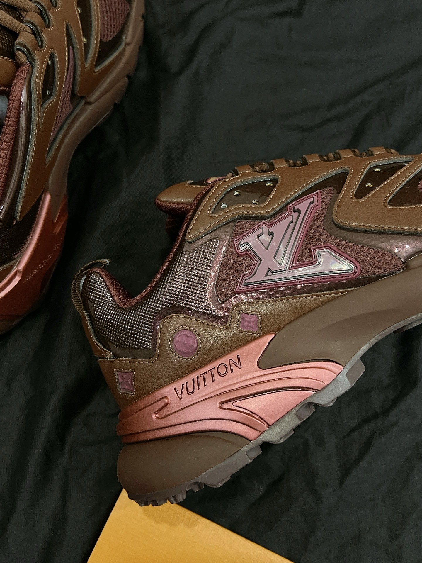 Brown Pink Color Block Chunky Platform Dad Shoes Men Breathable Mesh Outdoor Non-Slip Fashion Retro Casual Sneakers
