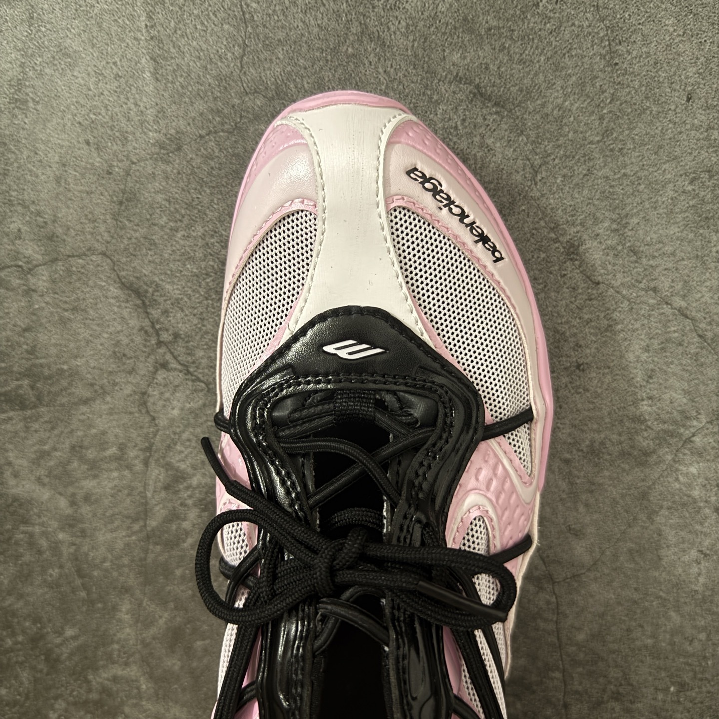 Women Pink Black Retro Mesh Casual Sneakers Low Top Lace Up Breathable Lightweight Sport Walking Shoes Non Slip Fashion Trainers