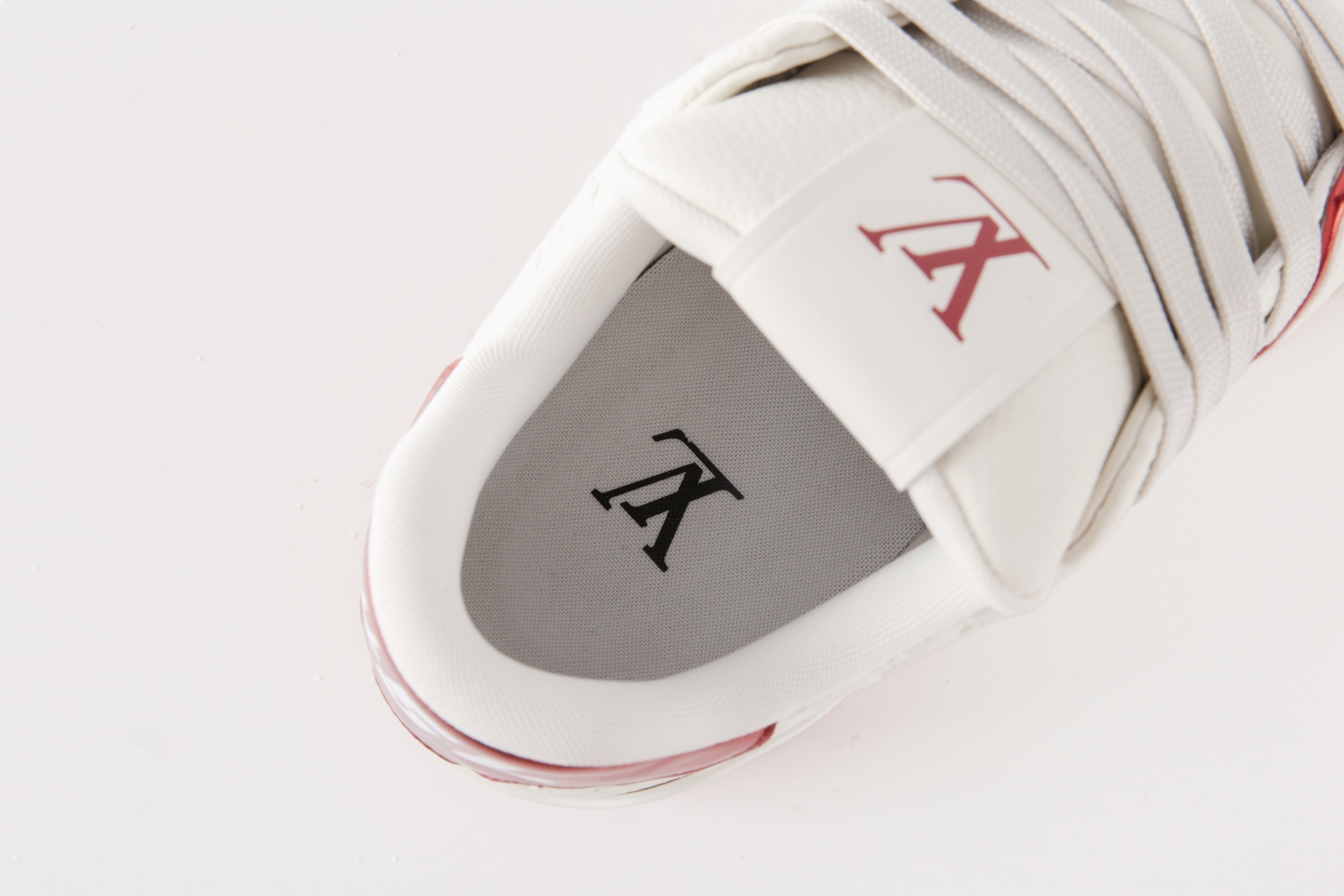 White Red Stitching Leather Low Top Sneakers Unisex Fashion Skate Casual Shoes