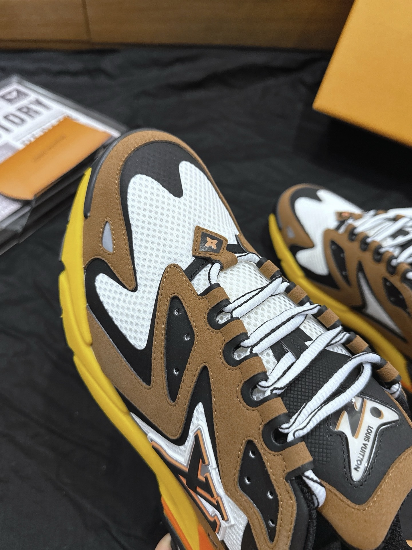 Brown Yellow Color Block Thick Sole Chunky Sneakers Men Fashion Patchwork Breathable Mesh Casual Walking Sports Dad Shoes