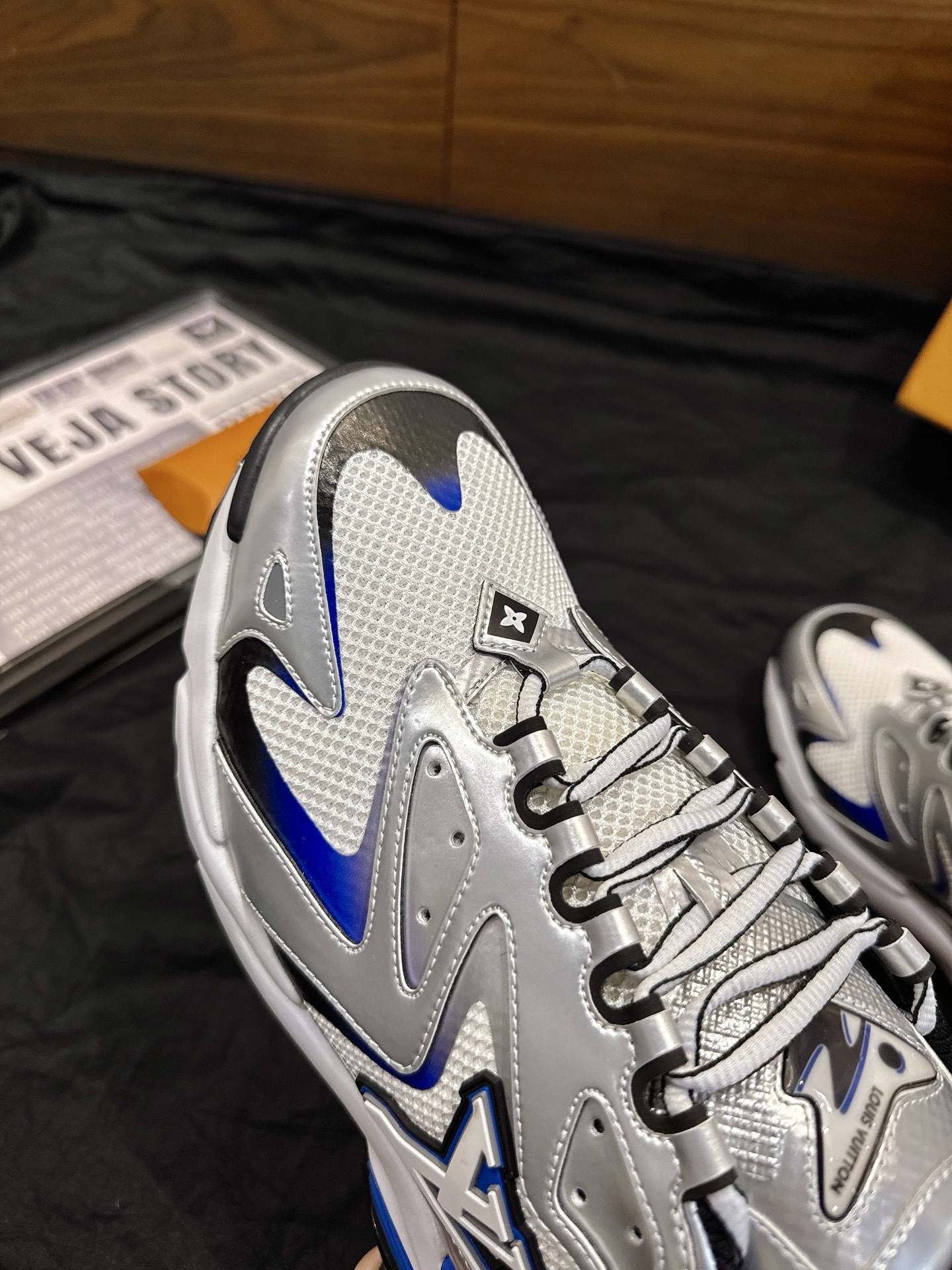 Silver Blue Colorblock Chunky Platform Sneakers Men Breathable Mesh Retro Casual Dad Shoes Fashion Walking Sports Trainers