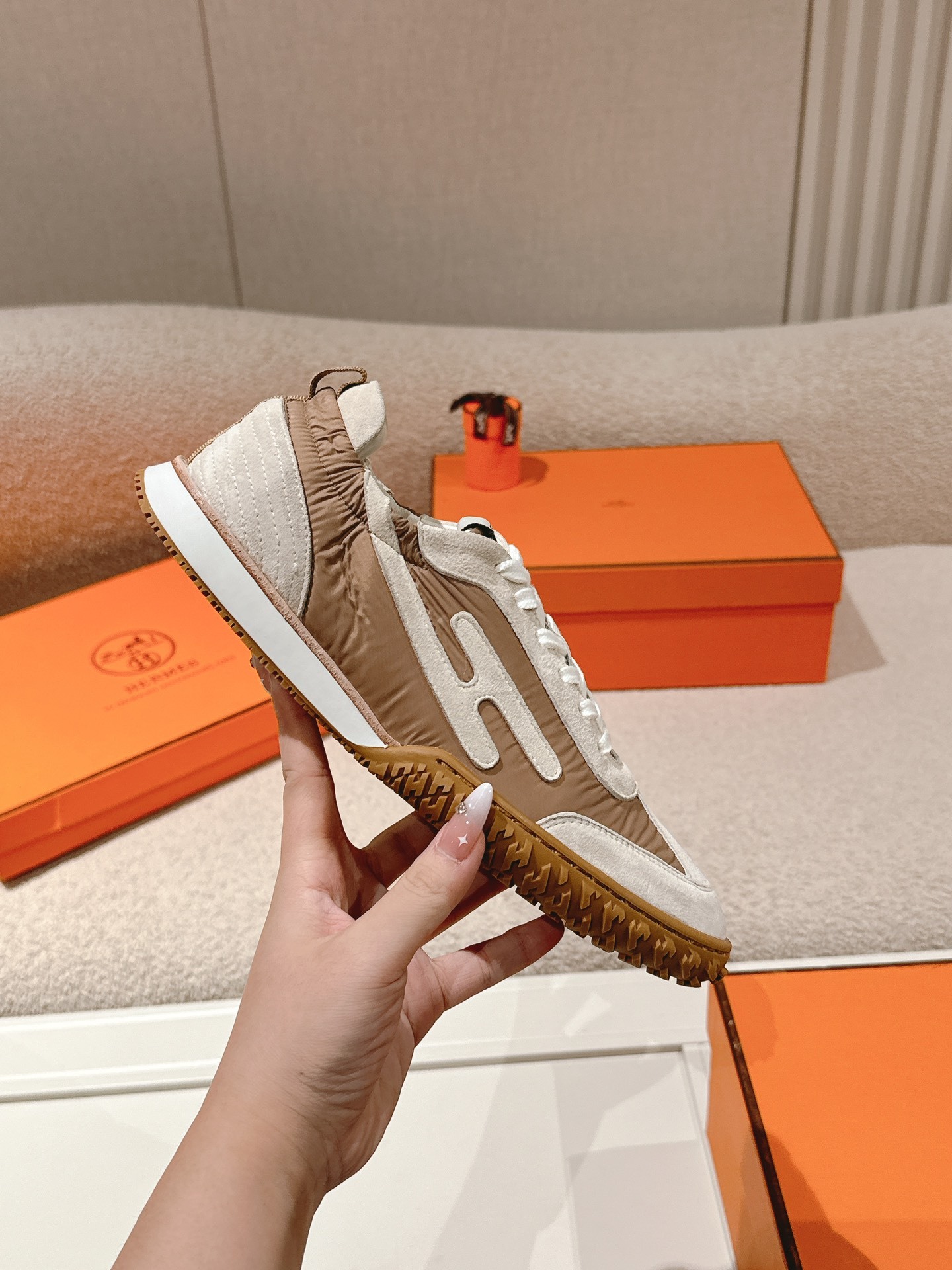 Women Retro Brown Patchwork Sneakers Suede Stitching Non Slip Gum Sole Casual Walking Trainers
