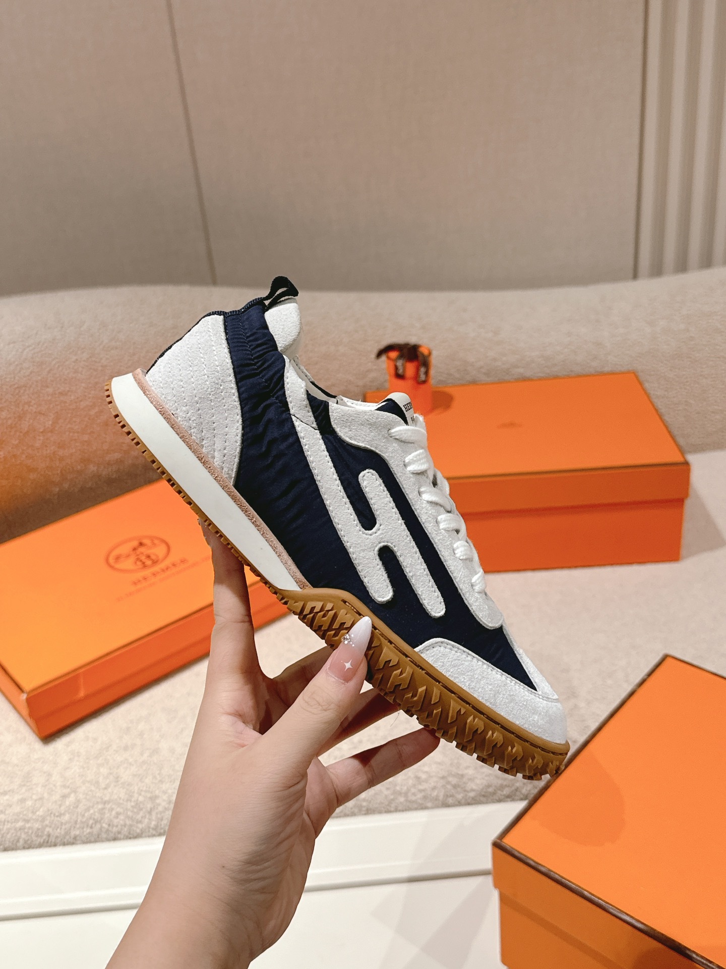 Women Navy White Colorblock Retro Sneakers Letter Decor Non Slip Gum Rubber Sole Casual Walking Shoes