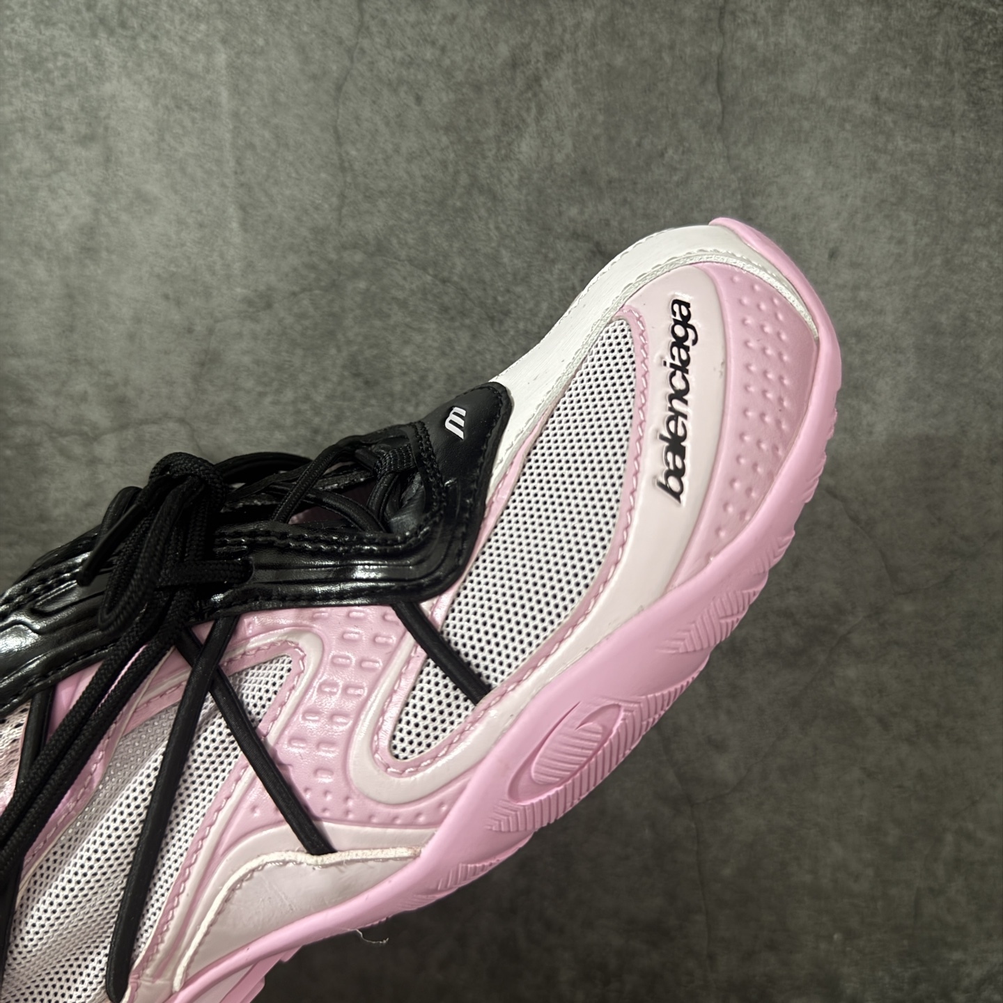 Women Pink Black Retro Mesh Casual Sneakers Low Top Lace Up Breathable Lightweight Sport Walking Shoes Non Slip Fashion Trainers