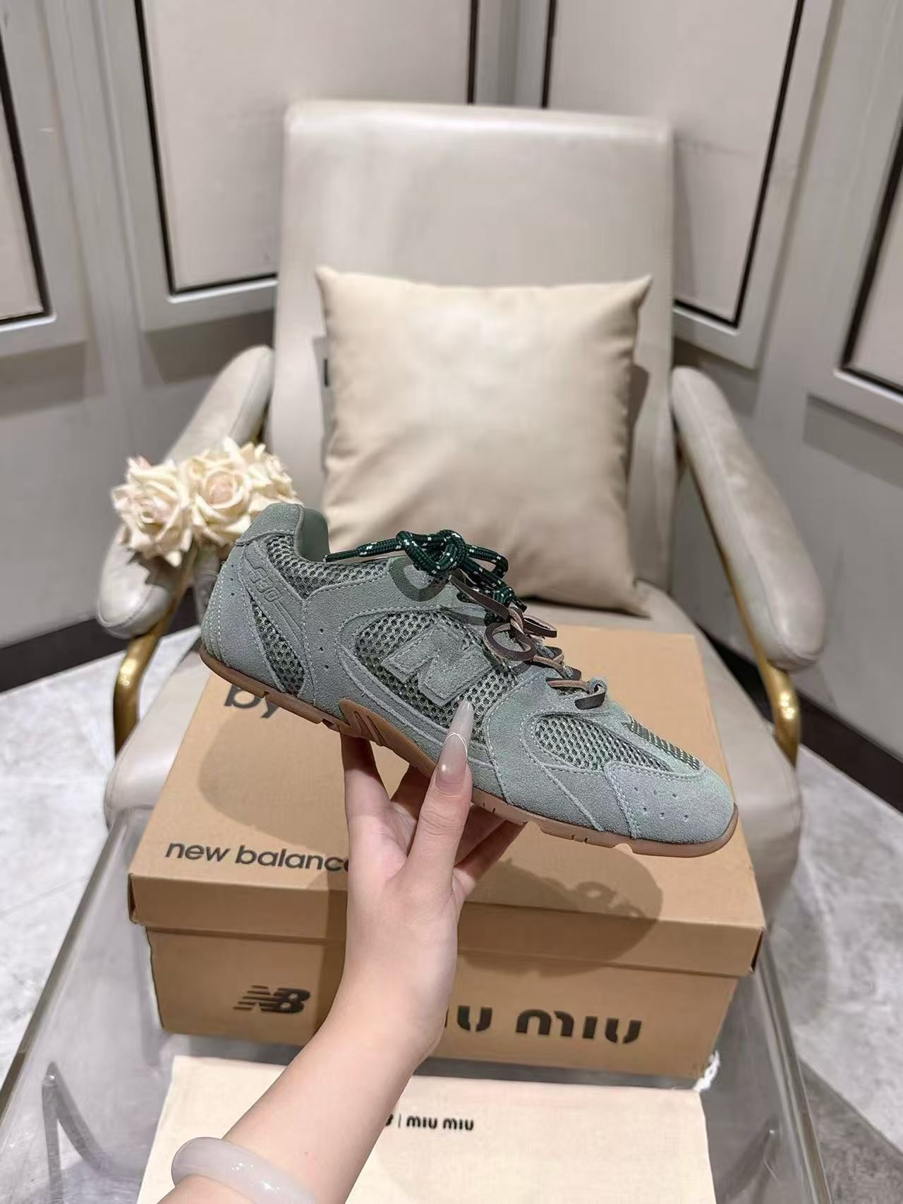 Light Green Suede Mesh Retro Sneakers Women Double Shoelace Casual Sports Shoes Wear-resistant Rubber Sole Walking Trainers