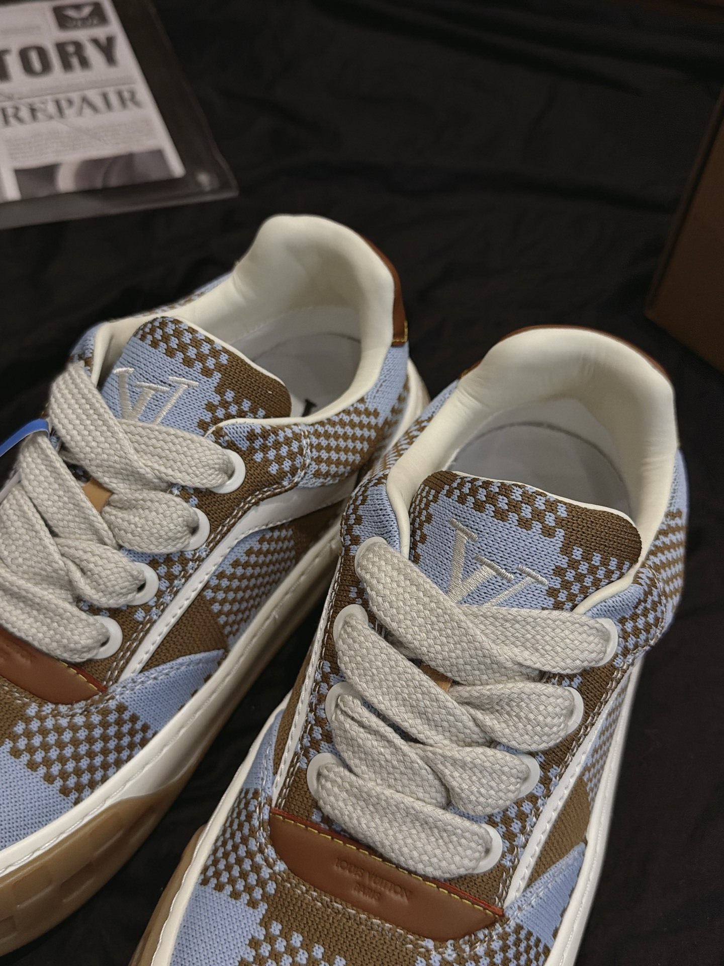 Brown Blue Checkered Canvas Skate Shoes Non Slip Rubber Sole Fashion Retro Casual Sneakers For Men Women