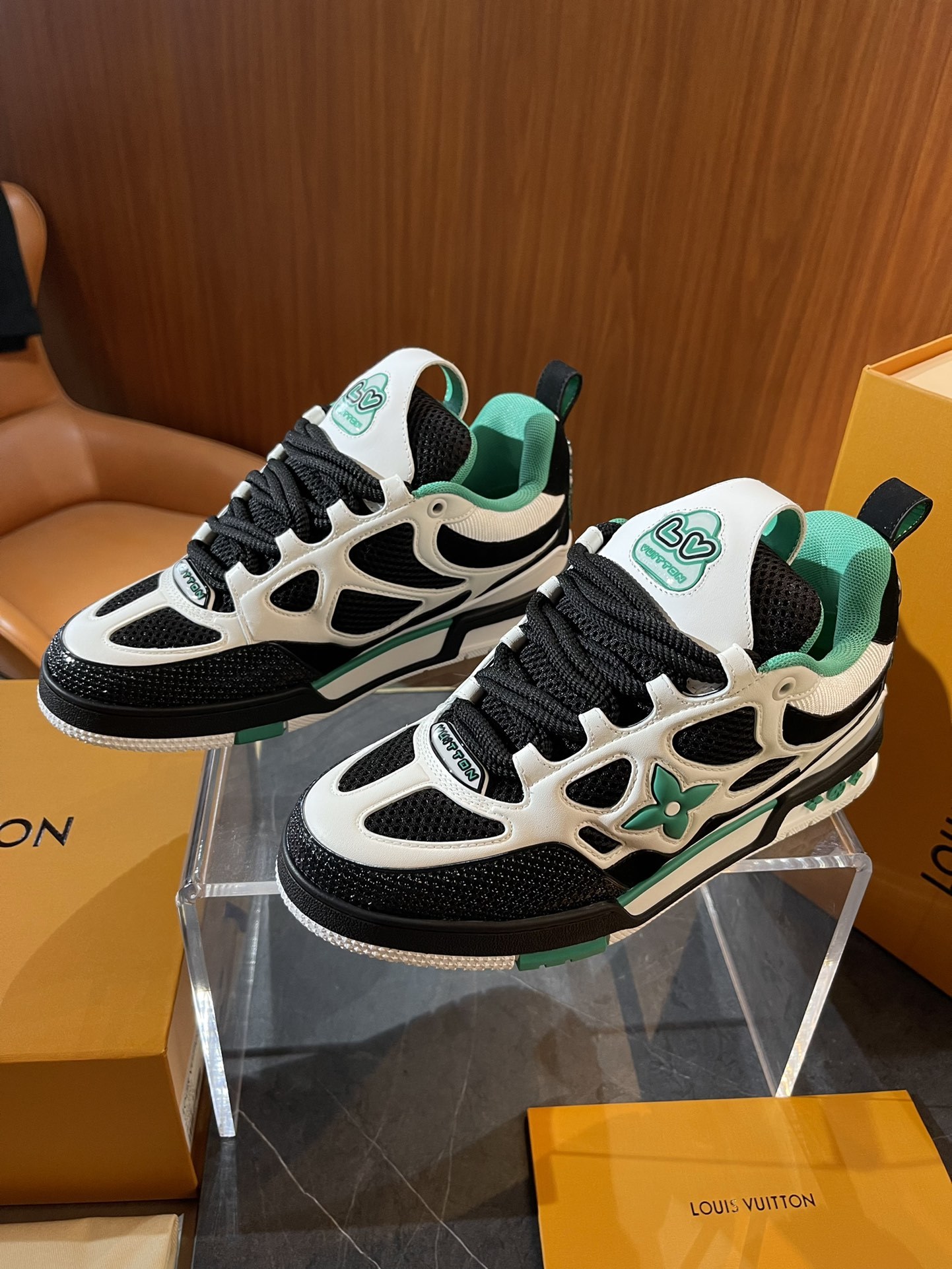 Men Fashion Color Block Skate Sneakers Hollow Stitching Low Top Casual Shoes Breathable Mesh Walking Shoes Non Slip Thick Sole Street Footwear 2 Colors Optional